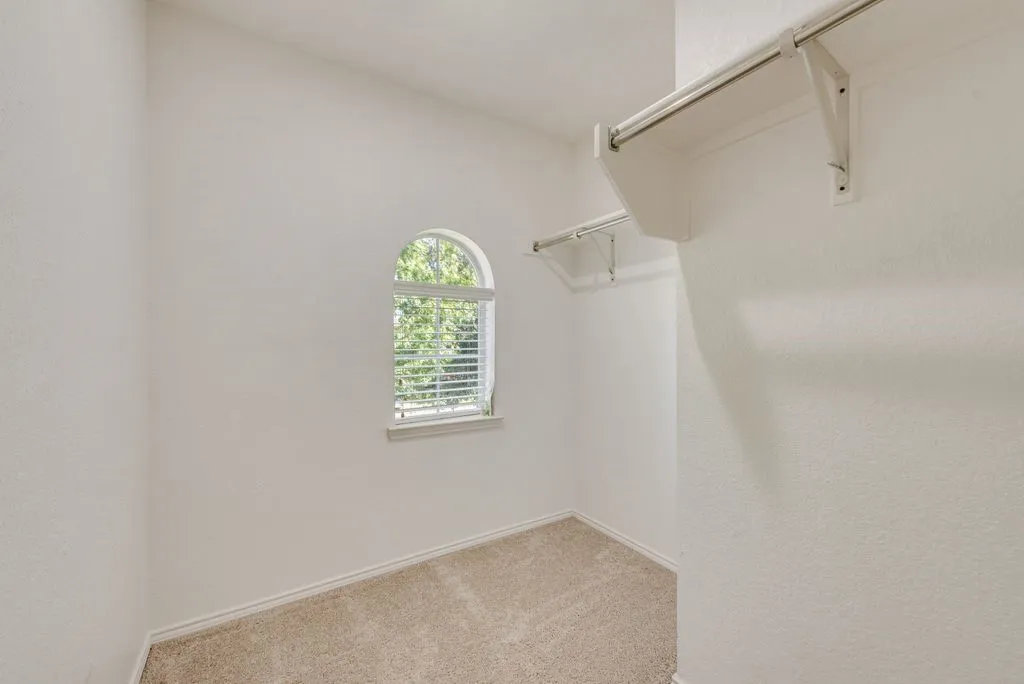 Single Family Residence For Sale in Tarrant County , 9208 Conestoga Drive, Fort Worth, Texas 76131, 4 Bedroom, 3 Bathroom, 2 Garage spaces, 2,620 Sqft, built in 2006, mls#21361650, Real Estate Agent in Fort Worth, Homes For Sale in Tarrant county, Homes For Sale in Fort Worth, Realtor in Fort Worth Texas, Real Estate Brokerage Independent Realty Texas, Luminita Cordes Realtor