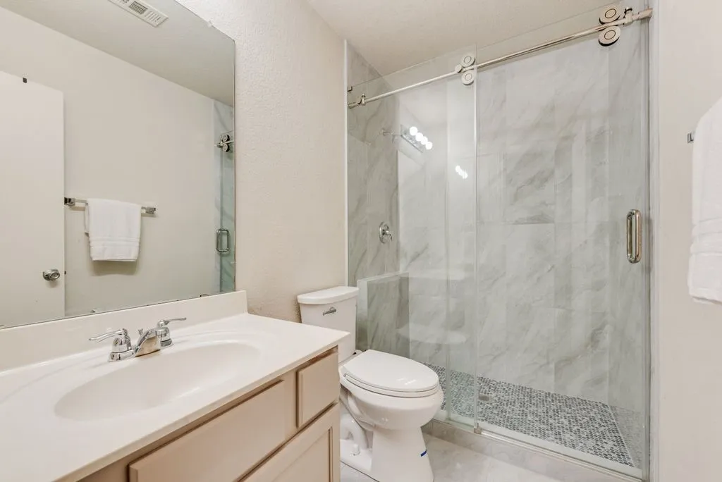 Single Family Residence For Sale in Tarrant County , 9208 Conestoga Drive, Fort Worth, Texas 76131, 4 Bedroom, 3 Bathroom, 2 Garage spaces, 2,620 Sqft, built in 2006, mls#21361650, Real Estate Agent in Fort Worth, Homes For Sale in Tarrant county, Homes For Sale in Fort Worth, Realtor in Fort Worth Texas, Real Estate Brokerage Independent Realty Texas, Luminita Cordes Realtor