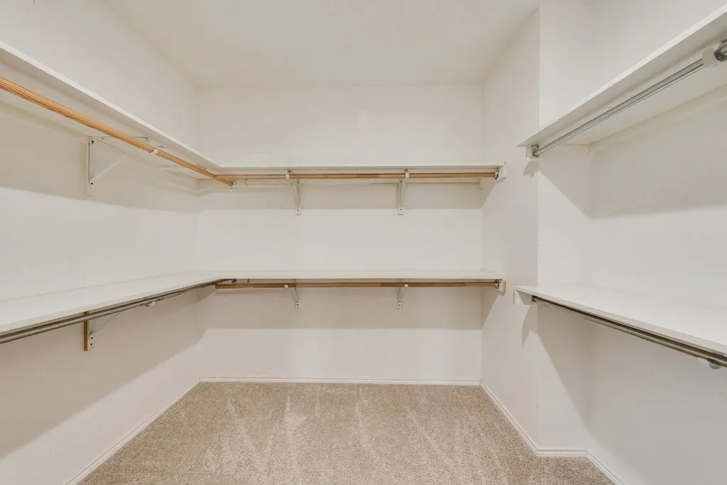 Single Family Residence For Sale in Tarrant County , 9208 Conestoga Drive, Fort Worth, Texas 76131, 4 Bedroom, 3 Bathroom, 2 Garage spaces, 2,620 Sqft, built in 2006, mls#21361650, Real Estate Agent in Fort Worth, Homes For Sale in Tarrant county, Homes For Sale in Fort Worth, Realtor in Fort Worth Texas, Real Estate Brokerage Independent Realty Texas, Luminita Cordes Realtor