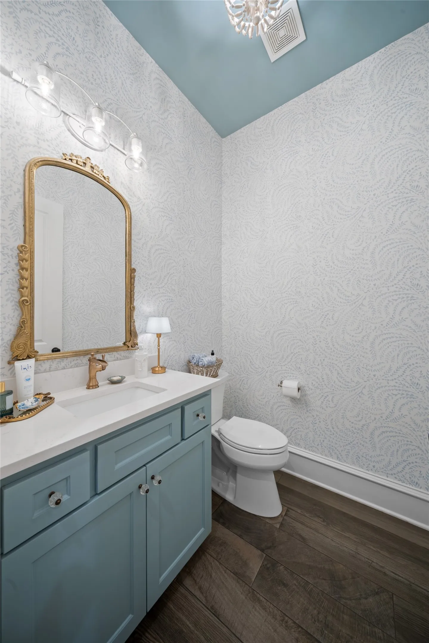 Single Family Residence For Sale in Smith County , 15373 Lakeside Drive, Tyler, Texas 75707, 4 Bedroom, 4 Bathroom, 2 Garage spaces, 2,869 Sqft, built in 2022, Price $699,000, mls#21344786, Real Estate Agent in Tyler, Homes For Sale in Smith county, Homes For Sale in Tyler, Realtor in Tyler Texas, Real Estate Brokerage Independent Realty Texas, Luminita Cordes Realtor