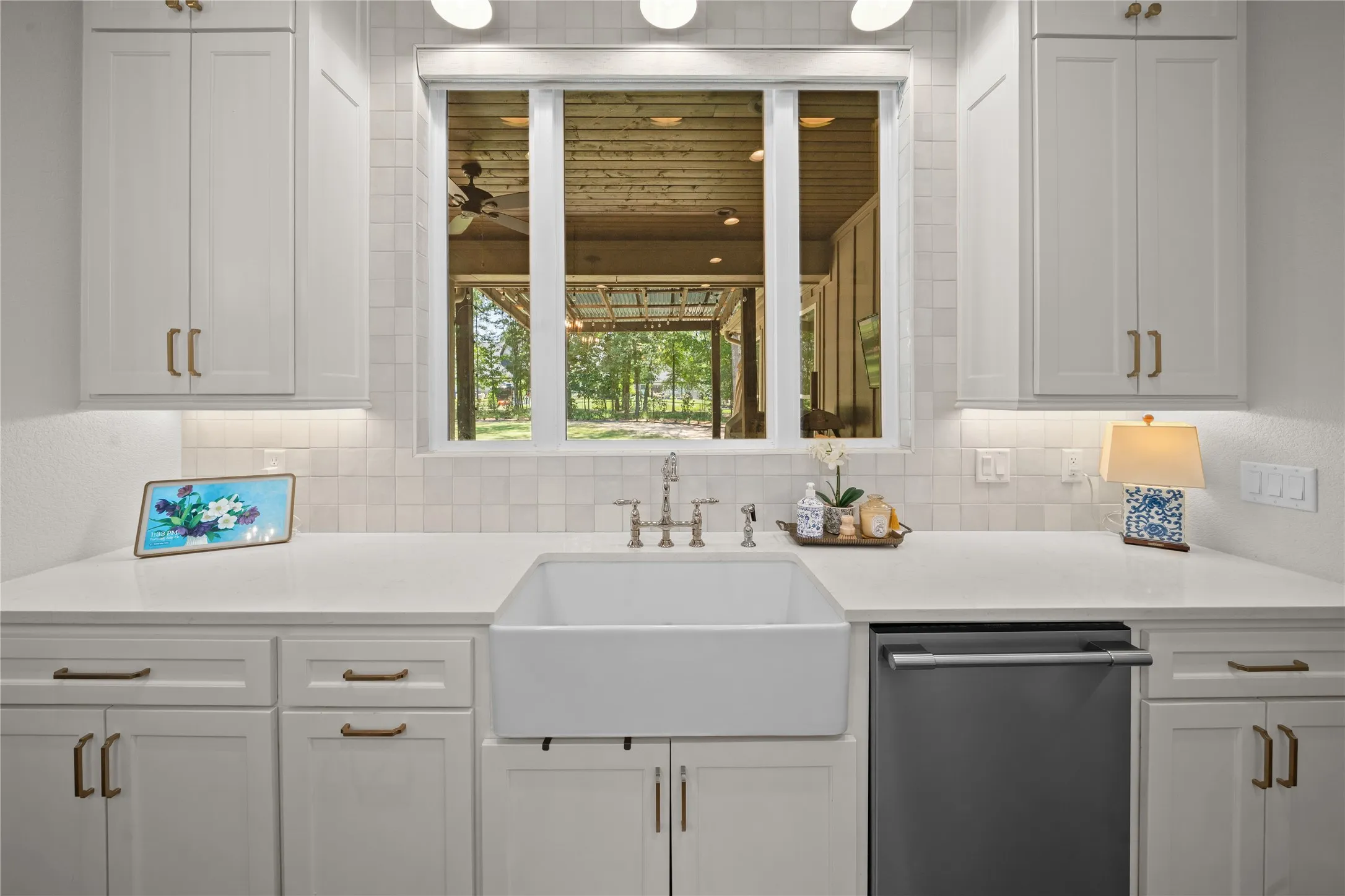 Single Family Residence For Sale in Smith County , 15373 Lakeside Drive, Tyler, Texas 75707, 4 Bedroom, 4 Bathroom, 2 Garage spaces, 2,869 Sqft, built in 2022, Price $699,000, mls#21344786, Real Estate Agent in Tyler, Homes For Sale in Smith county, Homes For Sale in Tyler, Realtor in Tyler Texas, Real Estate Brokerage Independent Realty Texas, Luminita Cordes Realtor