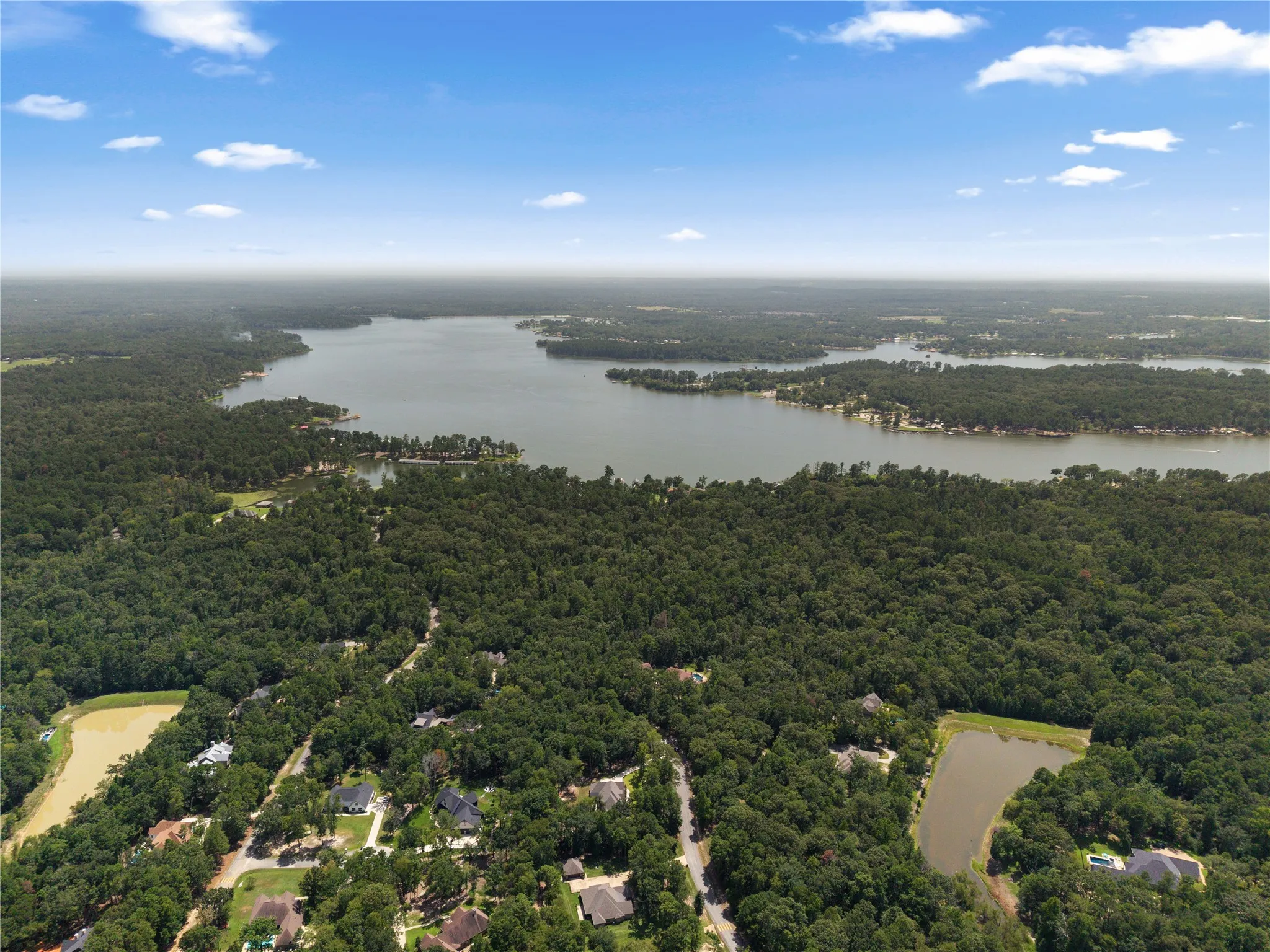 Single Family Residence For Sale in Smith County , 15373 Lakeside Drive, Tyler, Texas 75707, 4 Bedroom, 4 Bathroom, 2 Garage spaces, 2,869 Sqft, built in 2022, Price $699,000, mls#21344786, Real Estate Agent in Tyler, Homes For Sale in Smith county, Homes For Sale in Tyler, Realtor in Tyler Texas, Real Estate Brokerage Independent Realty Texas, Luminita Cordes Realtor