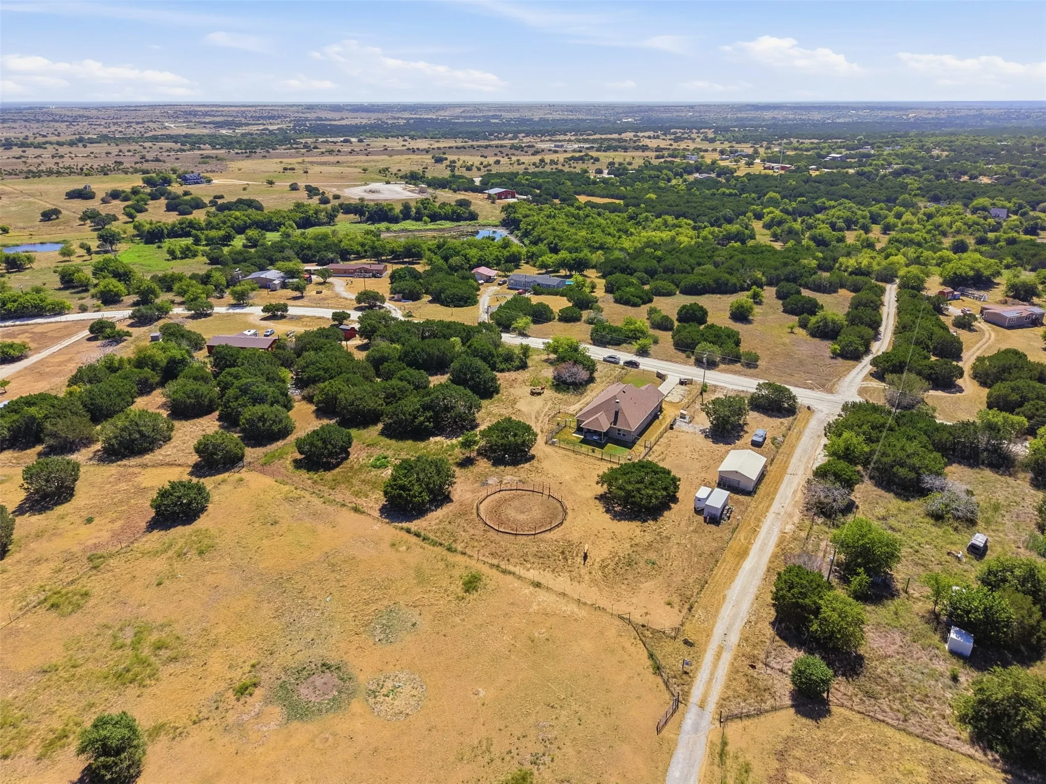 Single Family Residence For Sale in Johnson County , 328 Ridge Drive N, Cleburne, Texas 76033, 4 Bedroom, 2 Bathroom, 2 Garage spaces, 2,126 Sqft, built in 2022, mls#21361518, Real Estate Agent in Cleburne, Homes For Sale in Johnson county, Homes For Sale in Cleburne, Realtor in Cleburne Texas, Real Estate Brokerage Independent Realty Texas, Luminita Cordes Realtor