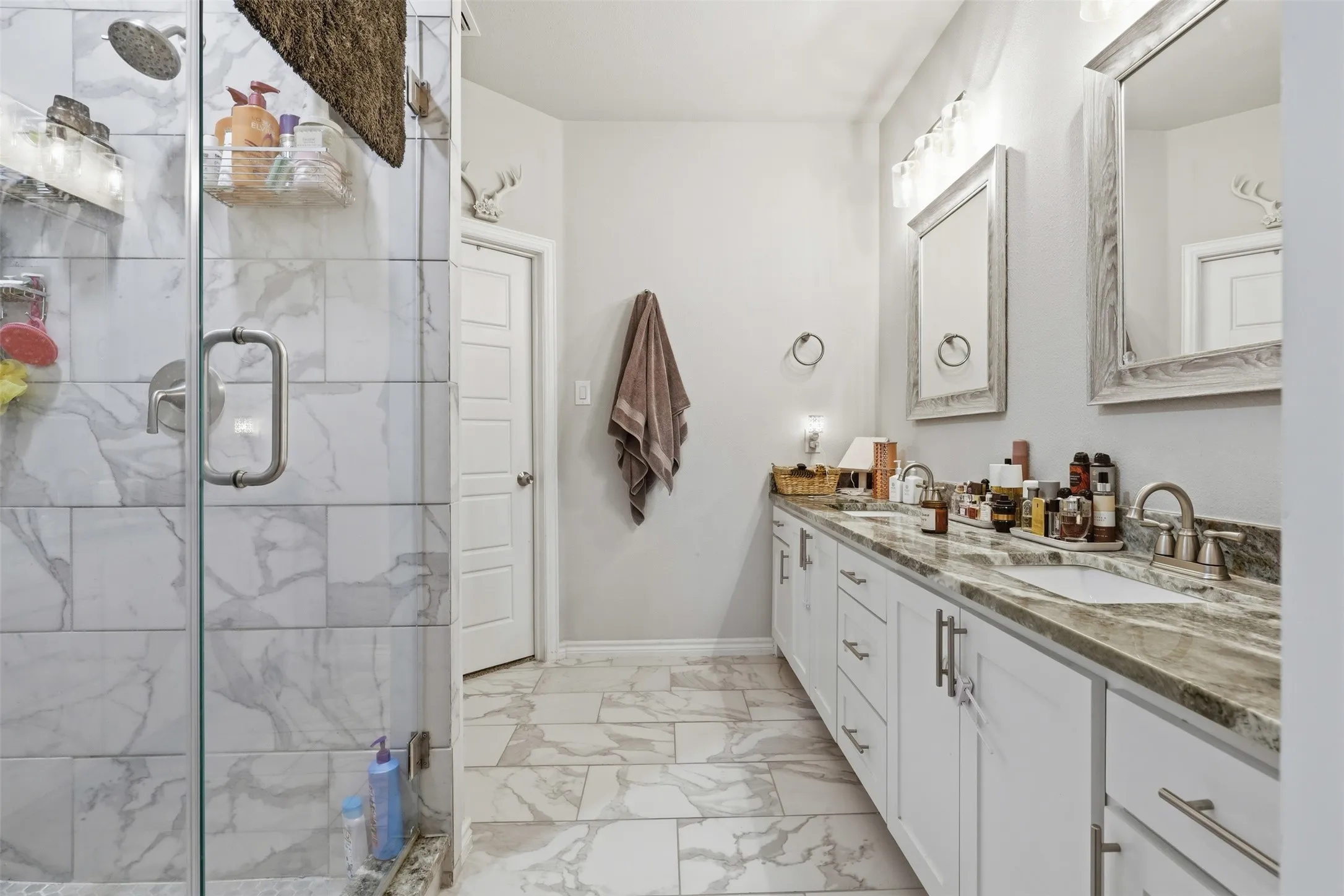 Single Family Residence For Sale in Johnson County , 328 Ridge Drive N, Cleburne, Texas 76033, 4 Bedroom, 2 Bathroom, 2 Garage spaces, 2,126 Sqft, built in 2022, mls#21361518, Real Estate Agent in Cleburne, Homes For Sale in Johnson county, Homes For Sale in Cleburne, Realtor in Cleburne Texas, Real Estate Brokerage Independent Realty Texas, Luminita Cordes Realtor