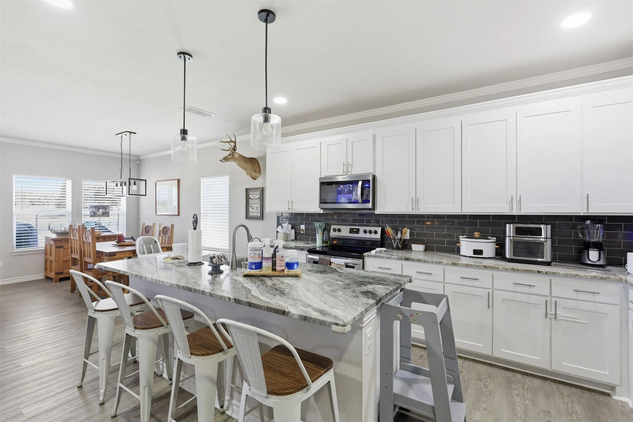 Single Family Residence For Sale in Johnson County , 328 Ridge Drive N, Cleburne, Texas 76033, 4 Bedroom, 2 Bathroom, 2 Garage spaces, 2,126 Sqft, built in 2022, mls#21361518, Real Estate Agent in Cleburne, Homes For Sale in Johnson county, Homes For Sale in Cleburne, Realtor in Cleburne Texas, Real Estate Brokerage Independent Realty Texas, Luminita Cordes Realtor