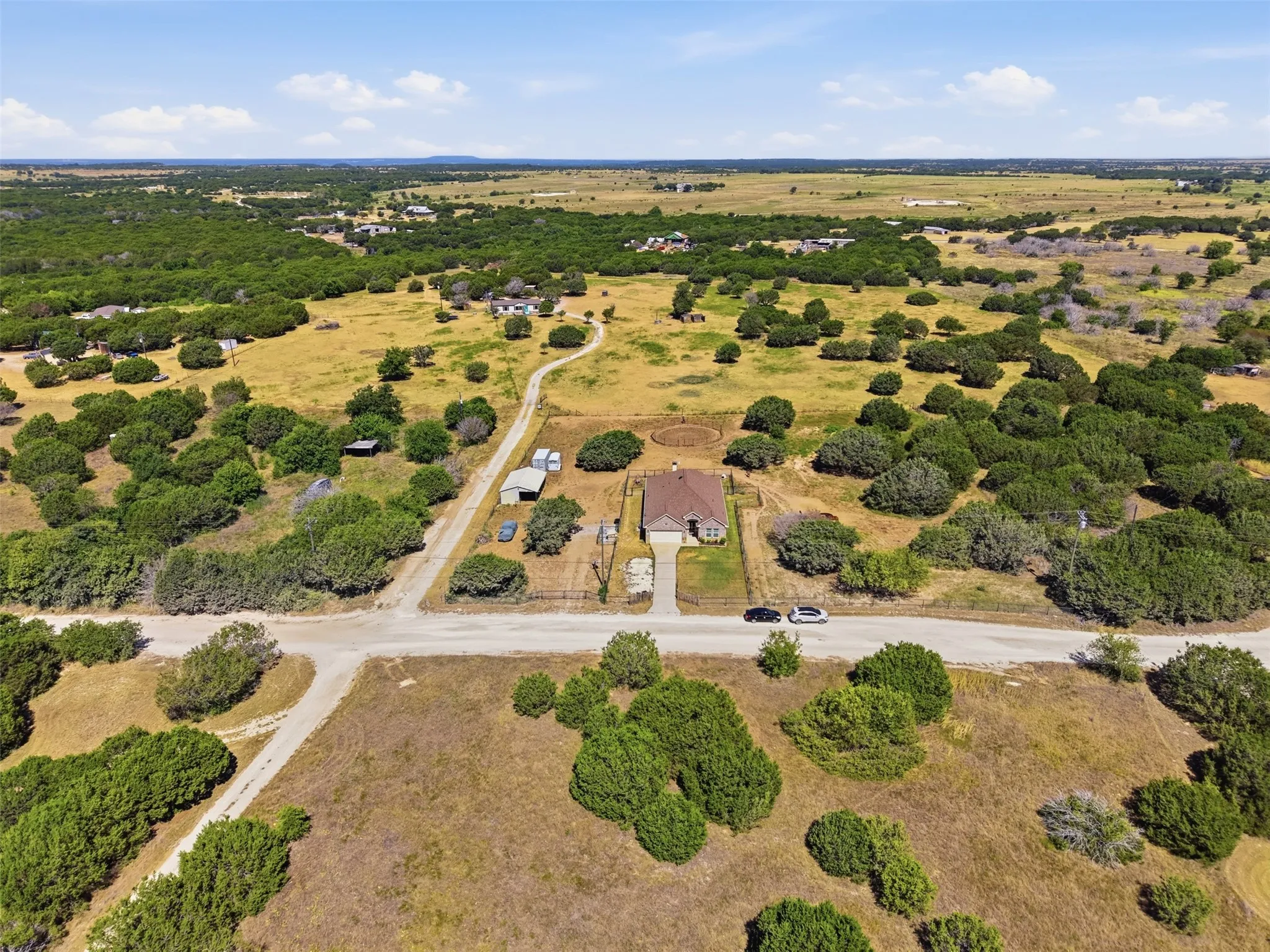 Single Family Residence For Sale in Johnson County , 328 Ridge Drive N, Cleburne, Texas 76033, 4 Bedroom, 2 Bathroom, 2 Garage spaces, 2,126 Sqft, built in 2022, mls#21361518, Real Estate Agent in Cleburne, Homes For Sale in Johnson county, Homes For Sale in Cleburne, Realtor in Cleburne Texas, Real Estate Brokerage Independent Realty Texas, Luminita Cordes Realtor