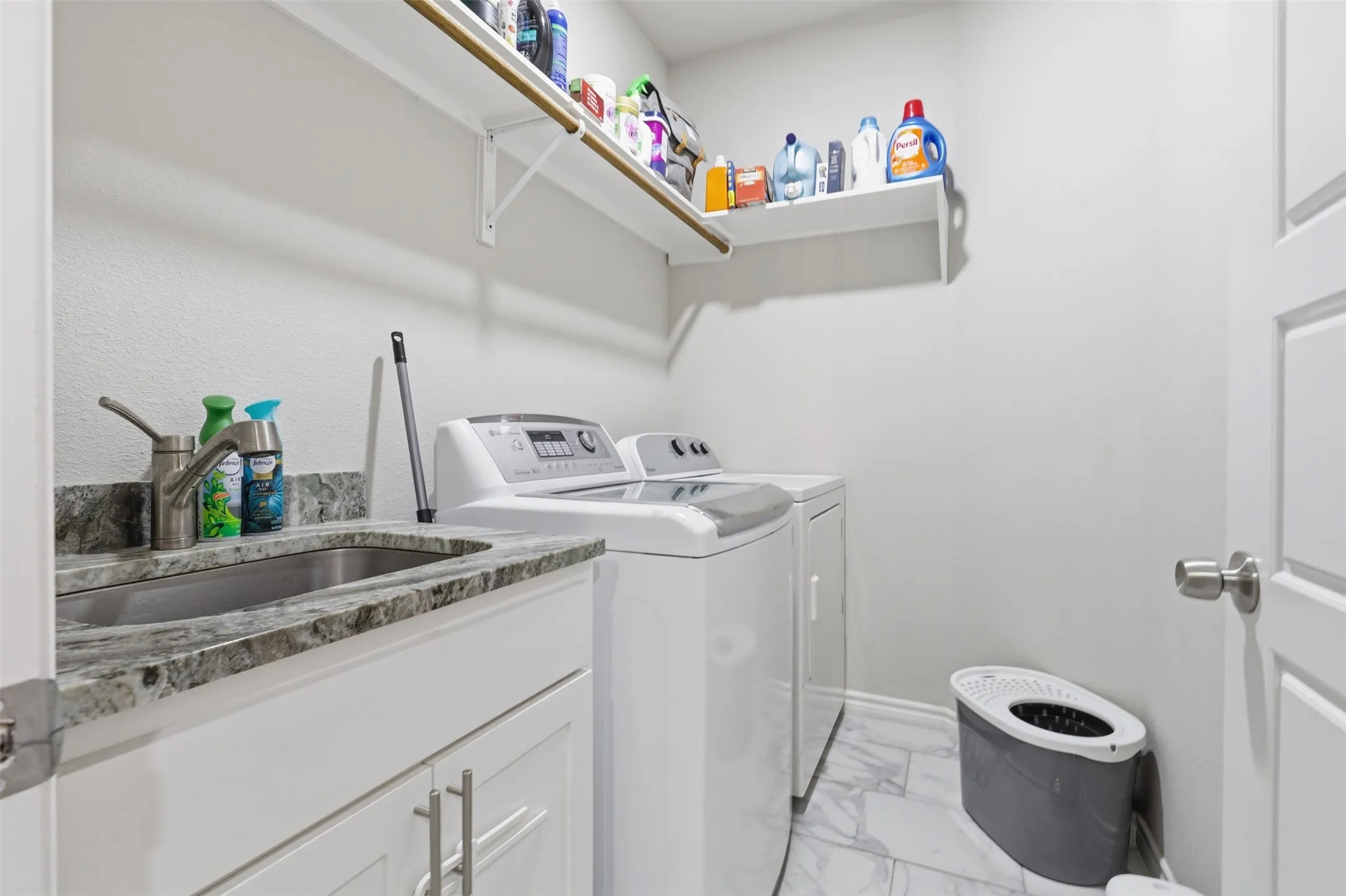 Single Family Residence For Sale in Johnson County , 328 Ridge Drive N, Cleburne, Texas 76033, 4 Bedroom, 2 Bathroom, 2 Garage spaces, 2,126 Sqft, built in 2022, mls#21361518, Real Estate Agent in Cleburne, Homes For Sale in Johnson county, Homes For Sale in Cleburne, Realtor in Cleburne Texas, Real Estate Brokerage Independent Realty Texas, Luminita Cordes Realtor