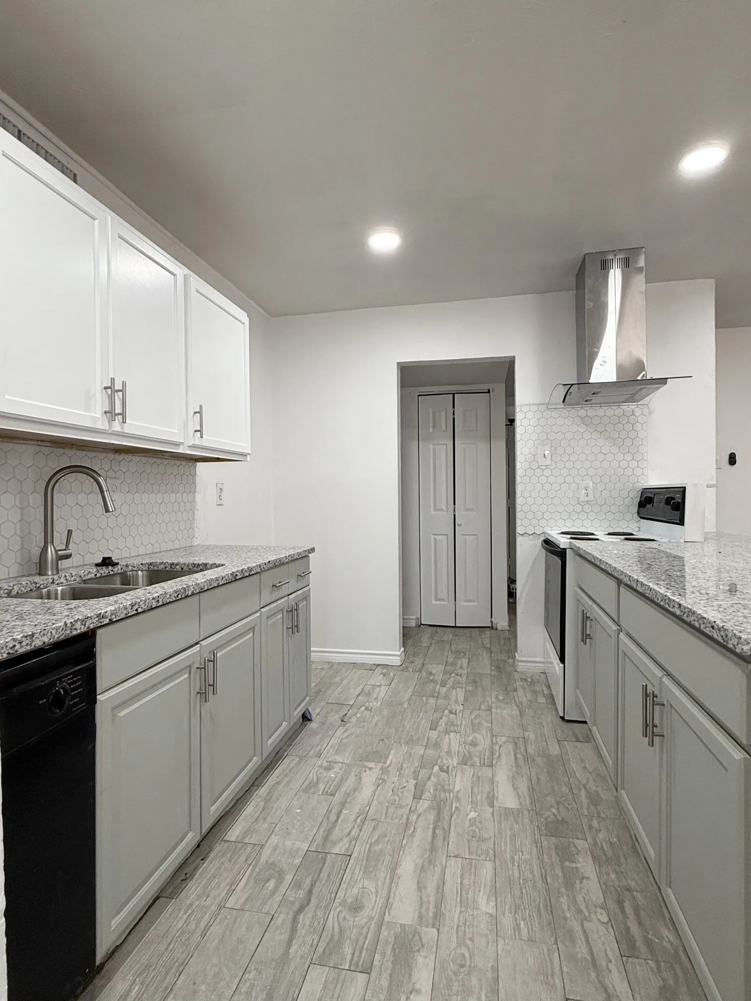 Single Family Residence For Rent in Collin County , 545 Oldbridge Drive, Allen, Texas 75002, 4 Bedroom, 2 Bathroom, 2 Garage spaces, 1,333 Sqft, built in 1976, Price $2,300, mls#21361024, Real Estate Agent in Allen, Homes For Rent in Collin county, Homes For Rent in Allen, Realtor in Allen Texas, Real Estate Brokerage Independent Realty Texas, Luminita Cordes Realtor