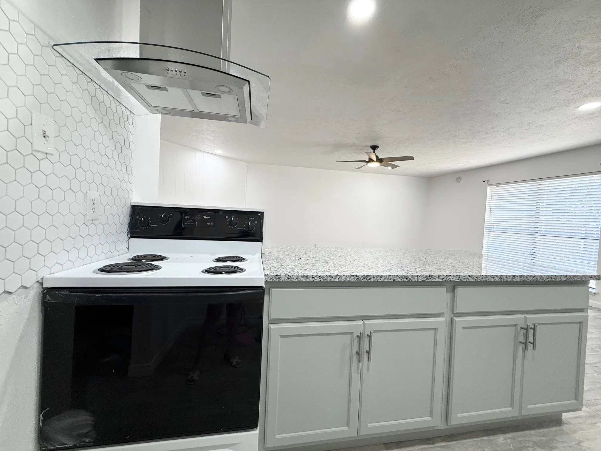 Single Family Residence For Rent in Collin County , 545 Oldbridge Drive, Allen, Texas 75002, 4 Bedroom, 2 Bathroom, 2 Garage spaces, 1,333 Sqft, built in 1976, Price $2,300, mls#21361024, Real Estate Agent in Allen, Homes For Rent in Collin county, Homes For Rent in Allen, Realtor in Allen Texas, Real Estate Brokerage Independent Realty Texas, Luminita Cordes Realtor