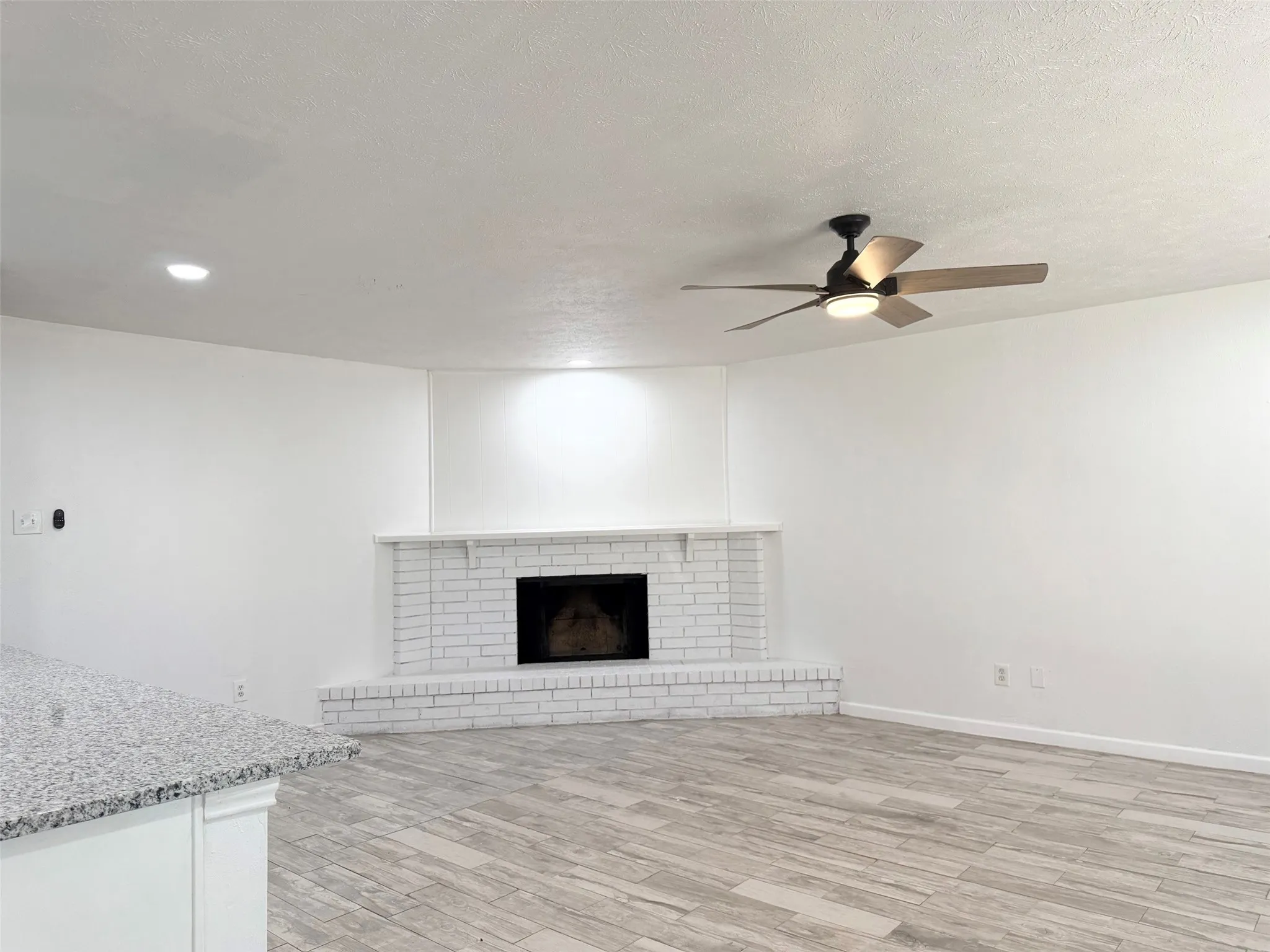Single Family Residence For Rent in Collin County , 545 Oldbridge Drive, Allen, Texas 75002, 4 Bedroom, 2 Bathroom, 2 Garage spaces, 1,333 Sqft, built in 1976, Price $2,300, mls#21361024, Real Estate Agent in Allen, Homes For Rent in Collin county, Homes For Rent in Allen, Realtor in Allen Texas, Real Estate Brokerage Independent Realty Texas, Luminita Cordes Realtor