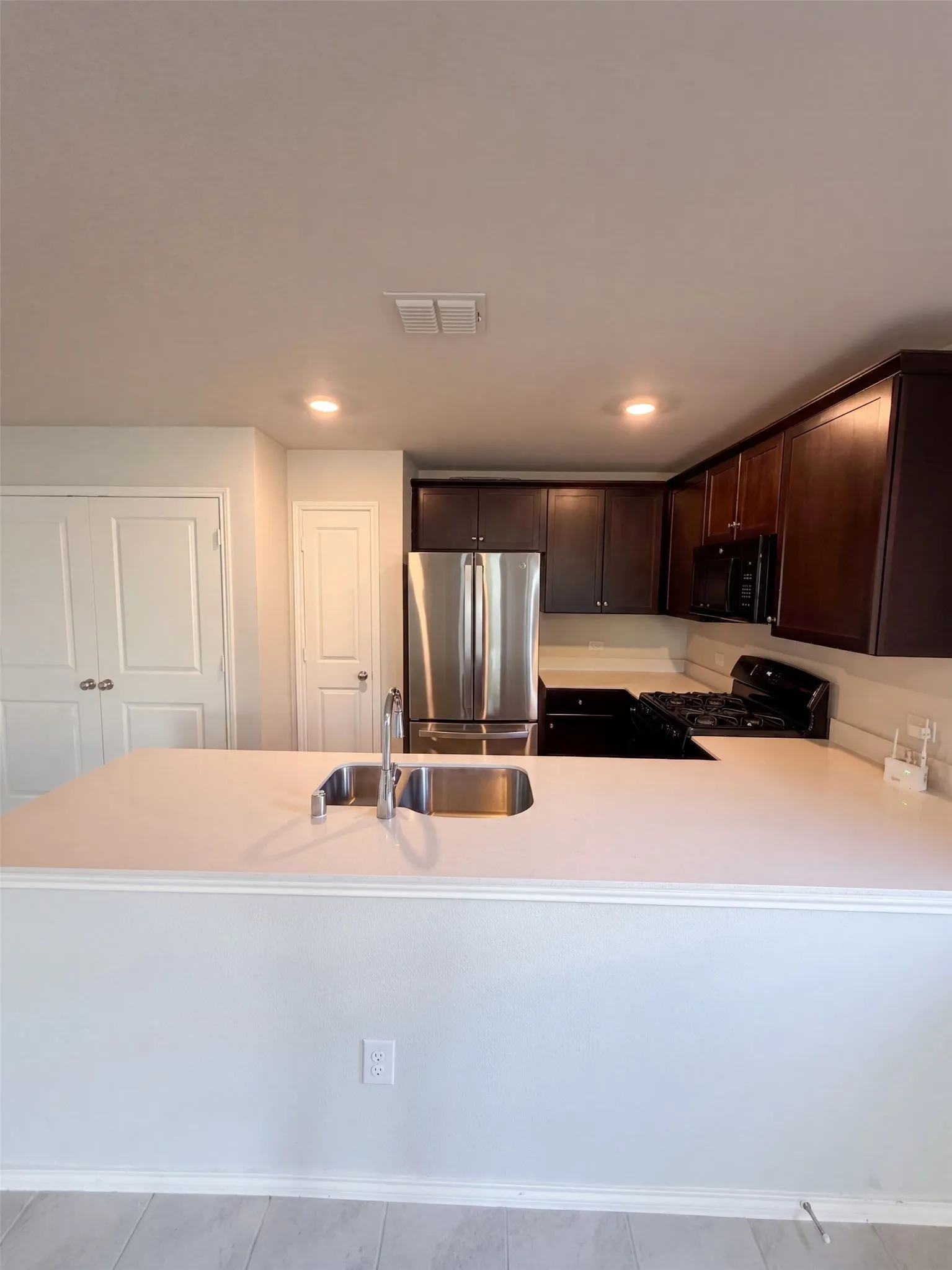 Single Family Residence For Sale in Denton County , 3617 Harper Street, Little Elm, Texas 75068, 3 Bedroom, 2 Bathroom, 2 Garage spaces, 1,320 Sqft, built in 2022, mls#21361787, Real Estate Agent in Little Elm, Homes For Sale in Denton county, Homes For Sale in Little Elm, Realtor in Little Elm Texas, Real Estate Brokerage Independent Realty Texas, Luminita Cordes Realtor