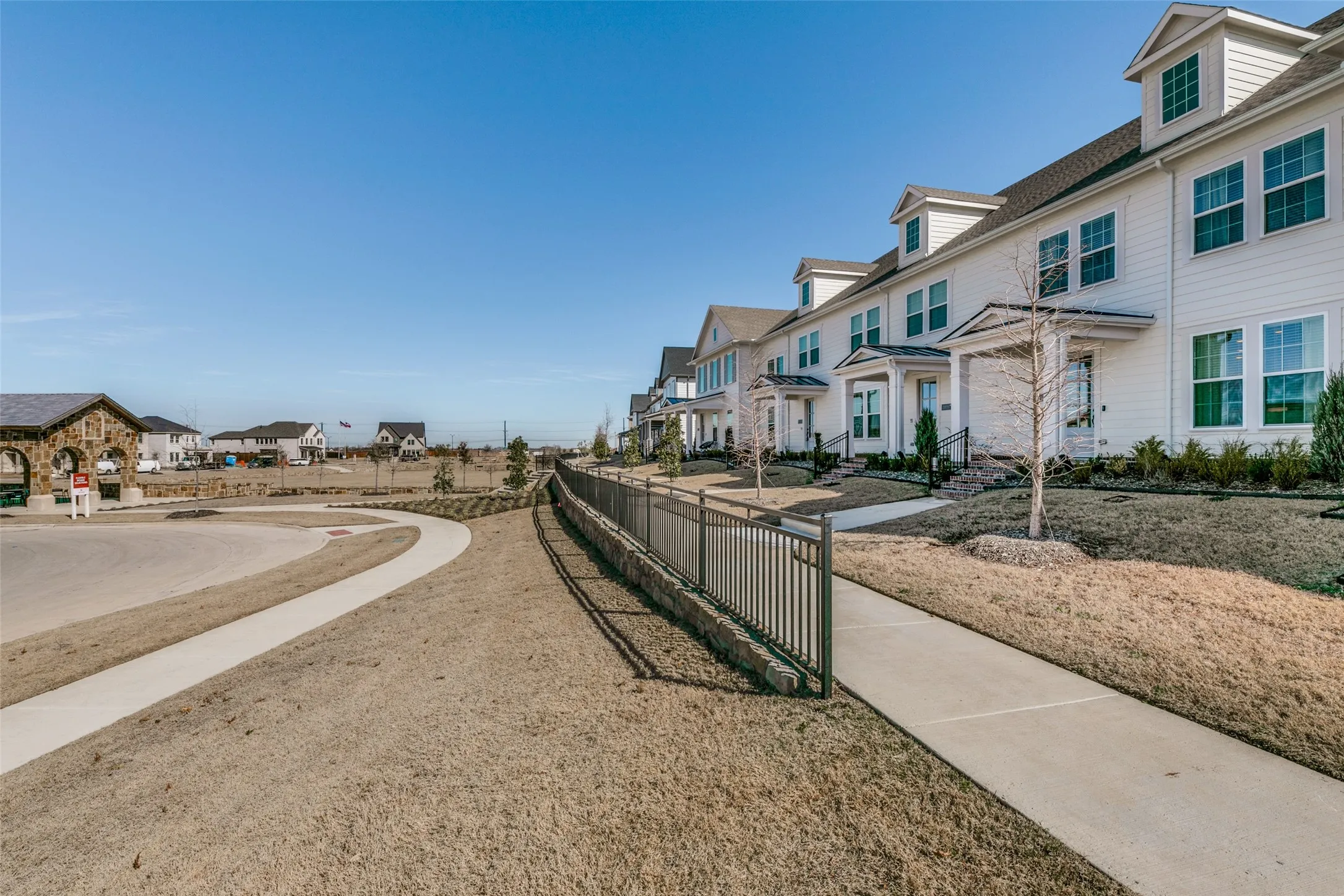 Townhouse For Rent in Collin County , 8845 Stablehand Mews, Frisco, Texas 75035, 3 Bedroom, 3 Bathroom, 2 Garage spaces, 2,283 Sqft, built in 2023, mls#21361624, Real Estate Agent in Frisco, Homes For Rent in Collin county, Homes For Rent in Frisco, Realtor in Frisco Texas, Real Estate Brokerage Independent Realty Texas, Luminita Cordes Realtor