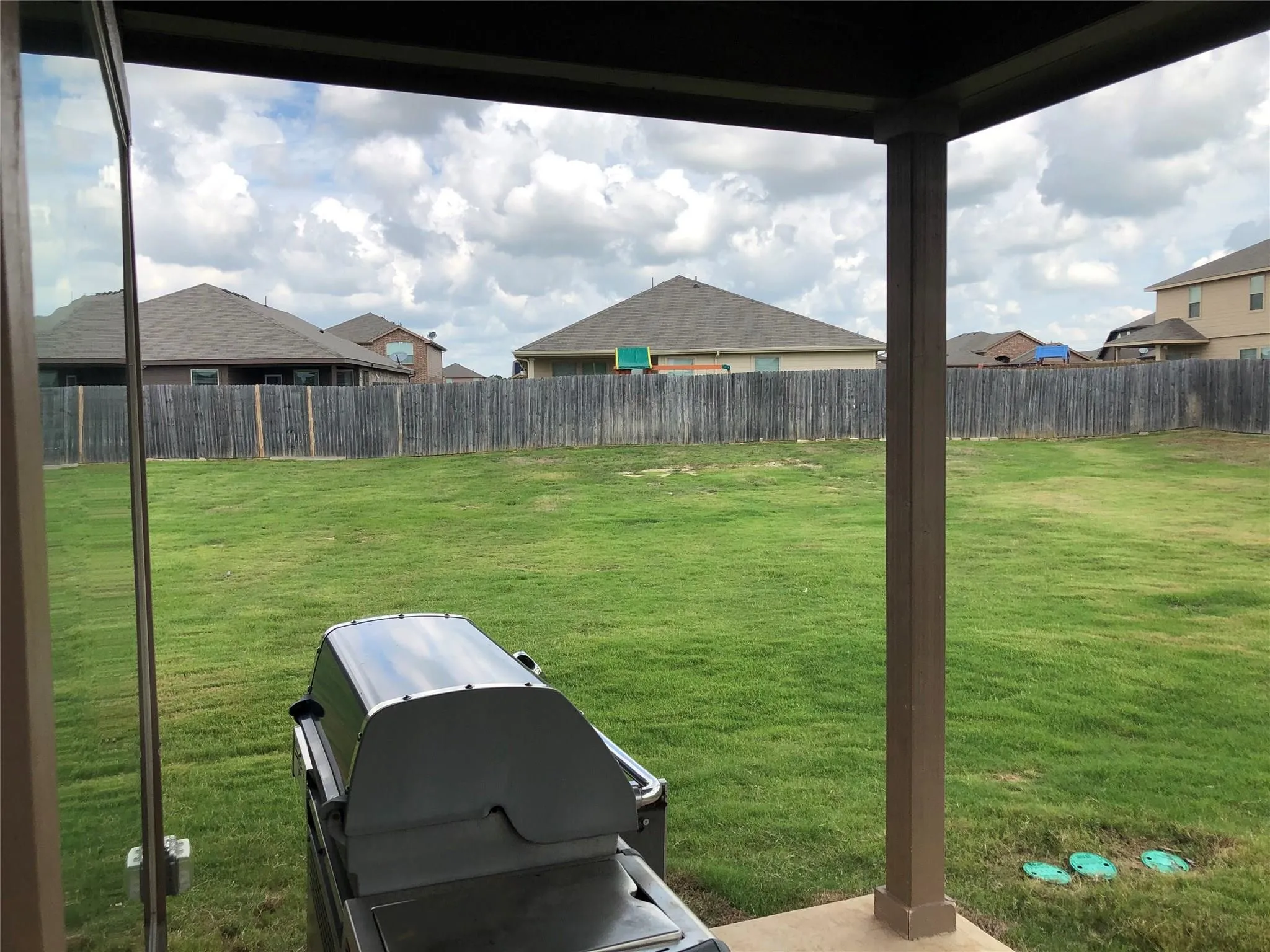 Single Family Residence For Rent in Denton County , 249 Meadowlands Drive, Ponder, Texas 76259, 4 Bedroom, 3 Bathroom, 2 Garage spaces, 2,450 Sqft, built in 2016, mls#21361798, Real Estate Agent in Ponder, Homes For Rent in Denton county, Homes For Rent in Ponder, Realtor in Ponder Texas, Real Estate Brokerage Independent Realty Texas, Luminita Cordes Realtor