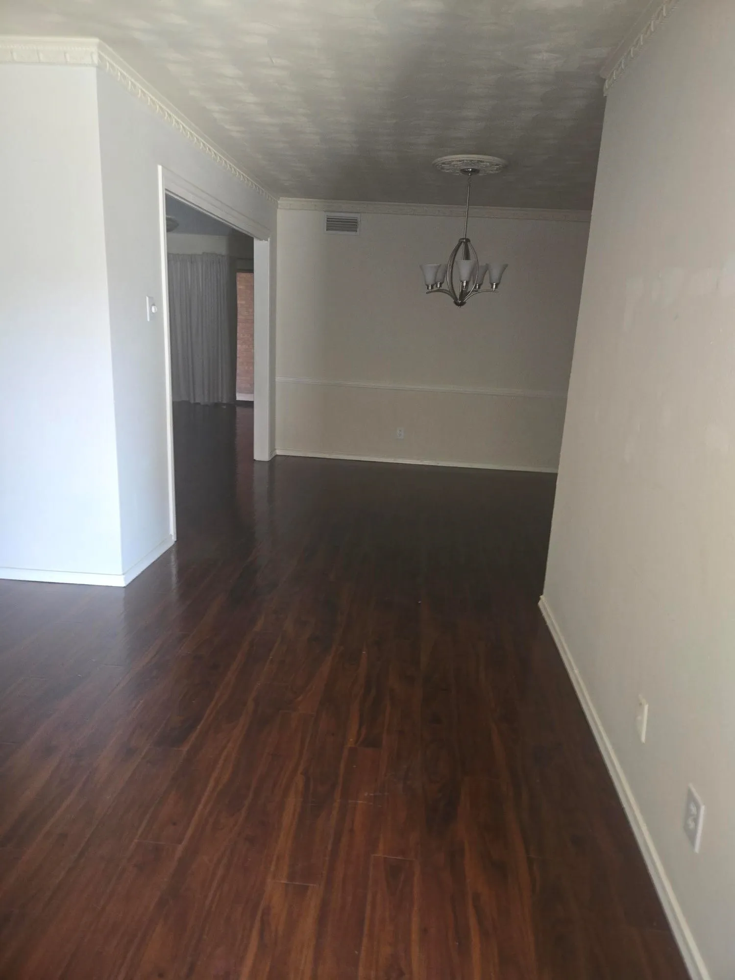 Condominium For Rent in Dallas County , 8618 Baltimore Drive 101, Dallas, Texas 75225, 2 Bedroom, 2 Bathroom, Garage spaces, 1,426 Sqft, built in 1960, mls#21361811, Real Estate Agent in Dallas, Homes For Rent in Dallas county, Homes For Rent in Dallas, Realtor in Dallas Texas, Real Estate Brokerage Independent Realty Texas, Luminita Cordes Realtor