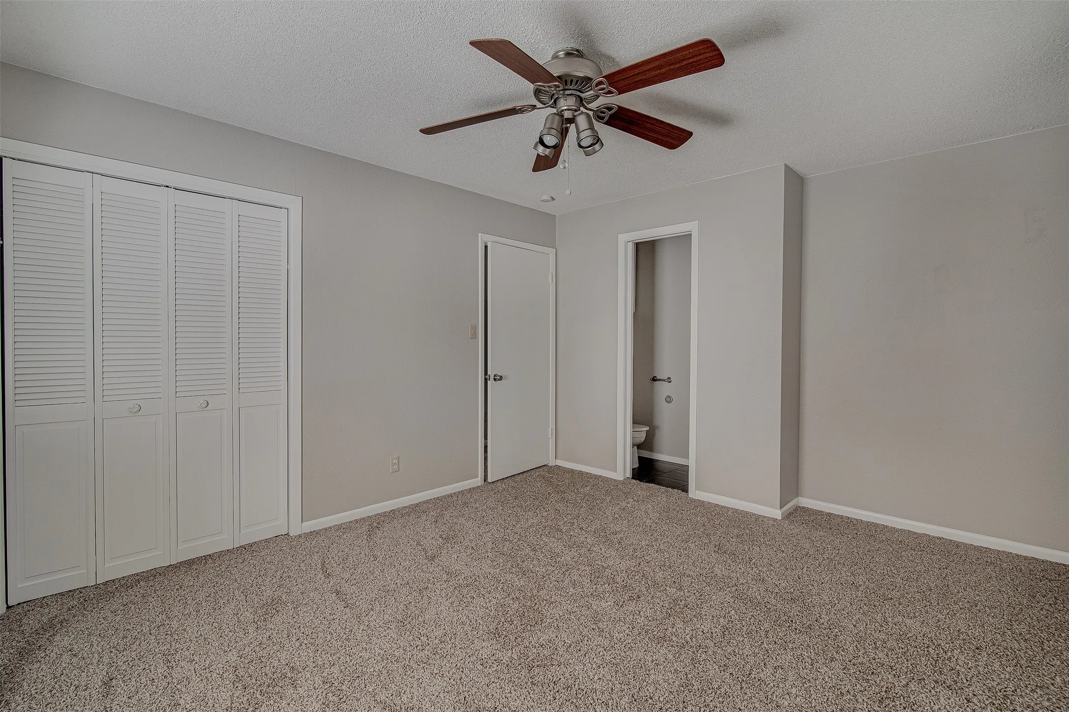 Single Family Residence For Rent in Johnson County , 107 Pine Street, Keene, Texas 76059, 3 Bedroom, 2 Bathroom, 1 Garage spaces, 1,407 Sqft, built in 1972, mls#21361817, Real Estate Agent in Keene, Homes For Rent in Johnson county, Homes For Rent in Keene, Realtor in Keene Texas, Real Estate Brokerage Independent Realty Texas, Luminita Cordes Realtor
