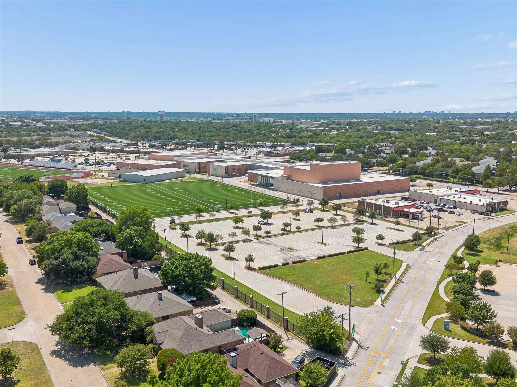 Single Family Residence For Rent in Collin County , 901 Autumn Lake Drive, Allen, Texas 75002, 3 Bedroom, 2 Bathroom, 2 Garage spaces, 2,165 Sqft, built in 1977, mls#21356719, Real Estate Agent in Allen, Homes For Rent in Collin county, Homes For Rent in Allen, Realtor in Allen Texas, Real Estate Brokerage Independent Realty Texas, Luminita Cordes Realtor