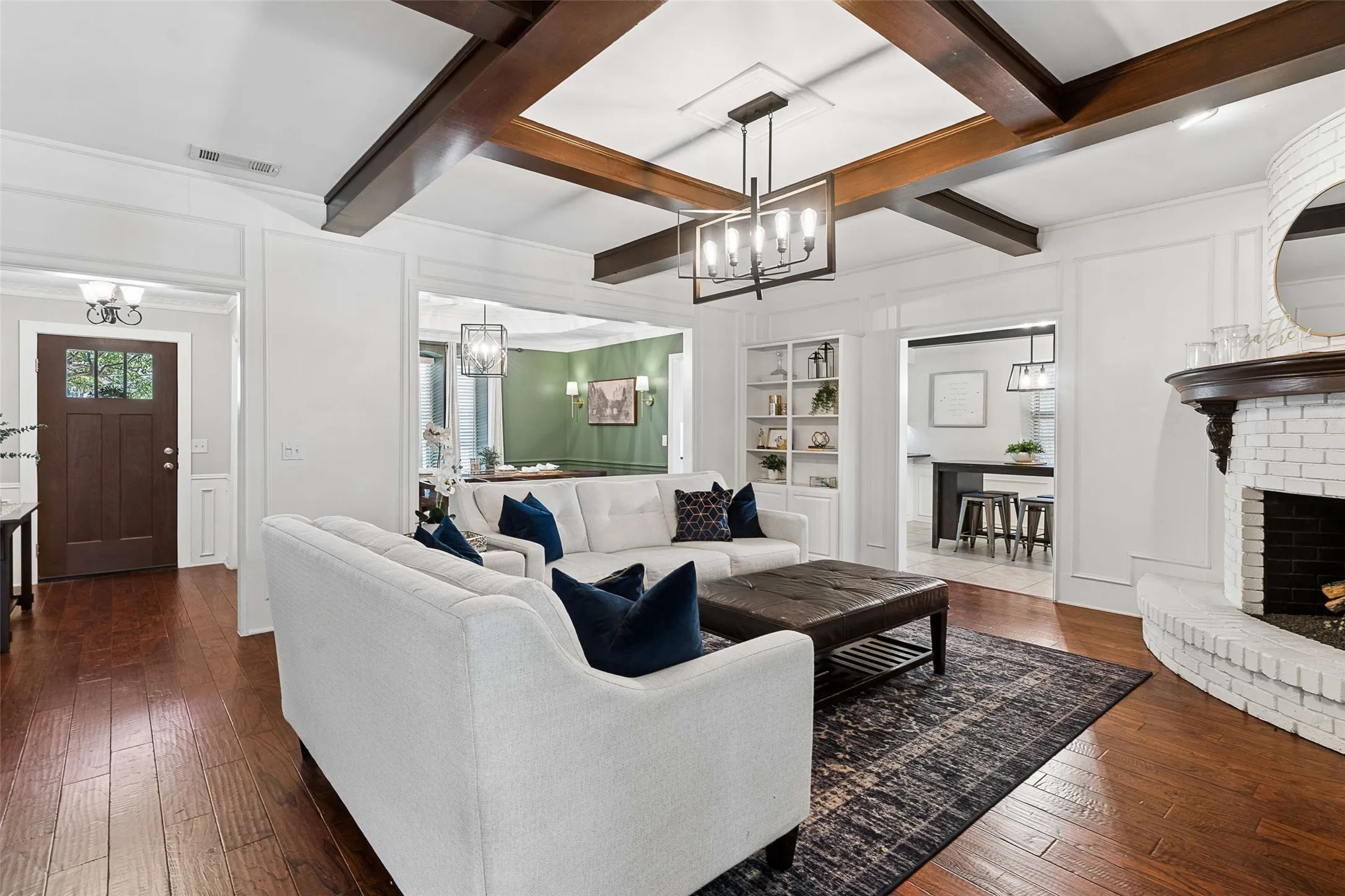 Single Family Residence For Rent in Collin County , 901 Autumn Lake Drive, Allen, Texas 75002, 3 Bedroom, 2 Bathroom, 2 Garage spaces, 2,165 Sqft, built in 1977, mls#21356719, Real Estate Agent in Allen, Homes For Rent in Collin county, Homes For Rent in Allen, Realtor in Allen Texas, Real Estate Brokerage Independent Realty Texas, Luminita Cordes Realtor