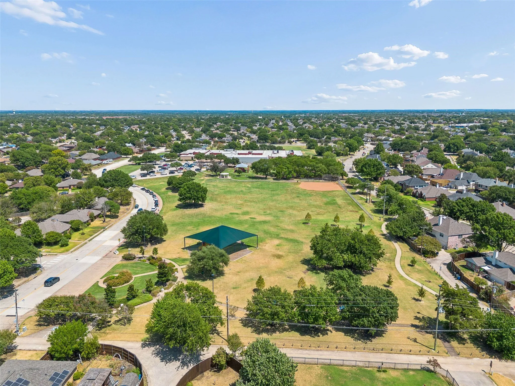Single Family Residence For Rent in Collin County , 901 Autumn Lake Drive, Allen, Texas 75002, 3 Bedroom, 2 Bathroom, 2 Garage spaces, 2,165 Sqft, built in 1977, mls#21356719, Real Estate Agent in Allen, Homes For Rent in Collin county, Homes For Rent in Allen, Realtor in Allen Texas, Real Estate Brokerage Independent Realty Texas, Luminita Cordes Realtor