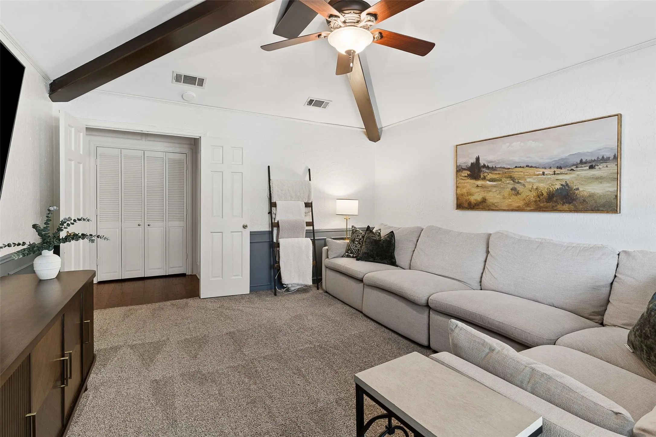 Single Family Residence For Rent in Collin County , 901 Autumn Lake Drive, Allen, Texas 75002, 3 Bedroom, 2 Bathroom, 2 Garage spaces, 2,165 Sqft, built in 1977, mls#21356719, Real Estate Agent in Allen, Homes For Rent in Collin county, Homes For Rent in Allen, Realtor in Allen Texas, Real Estate Brokerage Independent Realty Texas, Luminita Cordes Realtor
