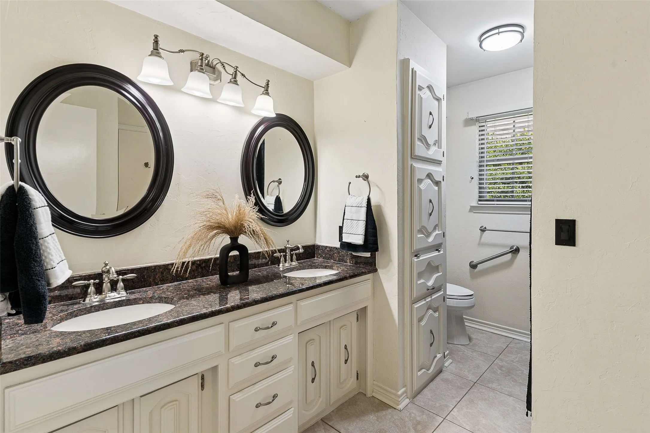 Single Family Residence For Rent in Collin County , 901 Autumn Lake Drive, Allen, Texas 75002, 3 Bedroom, 2 Bathroom, 2 Garage spaces, 2,165 Sqft, built in 1977, mls#21356719, Real Estate Agent in Allen, Homes For Rent in Collin county, Homes For Rent in Allen, Realtor in Allen Texas, Real Estate Brokerage Independent Realty Texas, Luminita Cordes Realtor