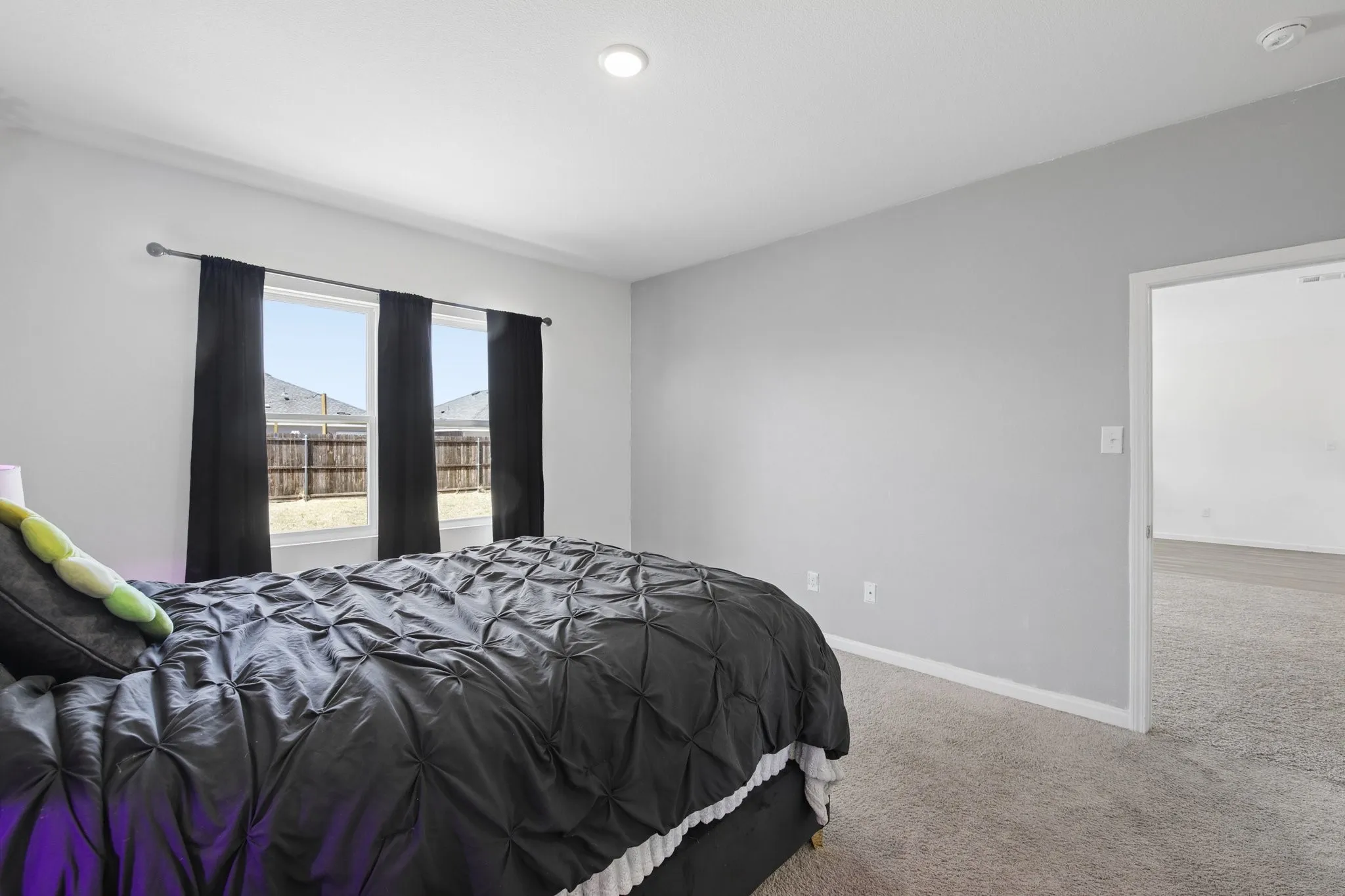 Single Family Residence For Rent in Tarrant County , 5612 Portlaw Lane, Fort Worth, Texas 76036, 3 Bedroom, 2 Bathroom, 2 Garage spaces, 1,698 Sqft, built in 2024, mls#21361198, Real Estate Agent in Fort Worth, Homes For Rent in Tarrant county, Homes For Rent in Fort Worth, Realtor in Fort Worth Texas, Real Estate Brokerage Independent Realty Texas, Luminita Cordes Realtor