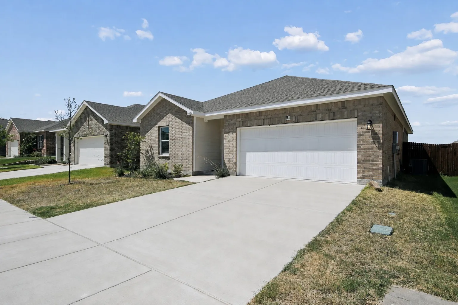 Single Family Residence For Rent in Tarrant County , 5612 Portlaw Lane, Fort Worth, Texas 76036, 3 Bedroom, 2 Bathroom, 2 Garage spaces, 1,698 Sqft, built in 2024, mls#21361198, Real Estate Agent in Fort Worth, Homes For Rent in Tarrant county, Homes For Rent in Fort Worth, Realtor in Fort Worth Texas, Real Estate Brokerage Independent Realty Texas, Luminita Cordes Realtor