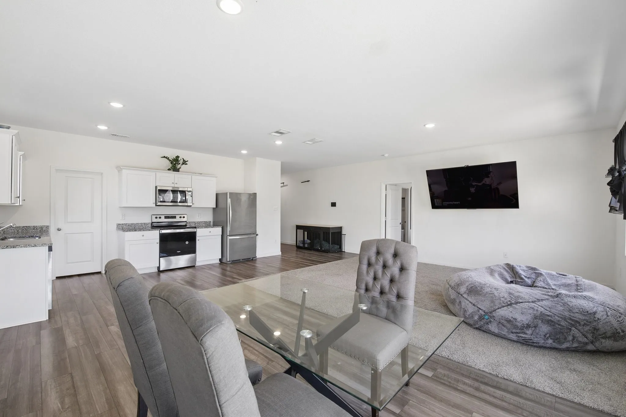 Single Family Residence For Rent in Tarrant County , 5612 Portlaw Lane, Fort Worth, Texas 76036, 3 Bedroom, 2 Bathroom, 2 Garage spaces, 1,698 Sqft, built in 2024, mls#21361198, Real Estate Agent in Fort Worth, Homes For Rent in Tarrant county, Homes For Rent in Fort Worth, Realtor in Fort Worth Texas, Real Estate Brokerage Independent Realty Texas, Luminita Cordes Realtor