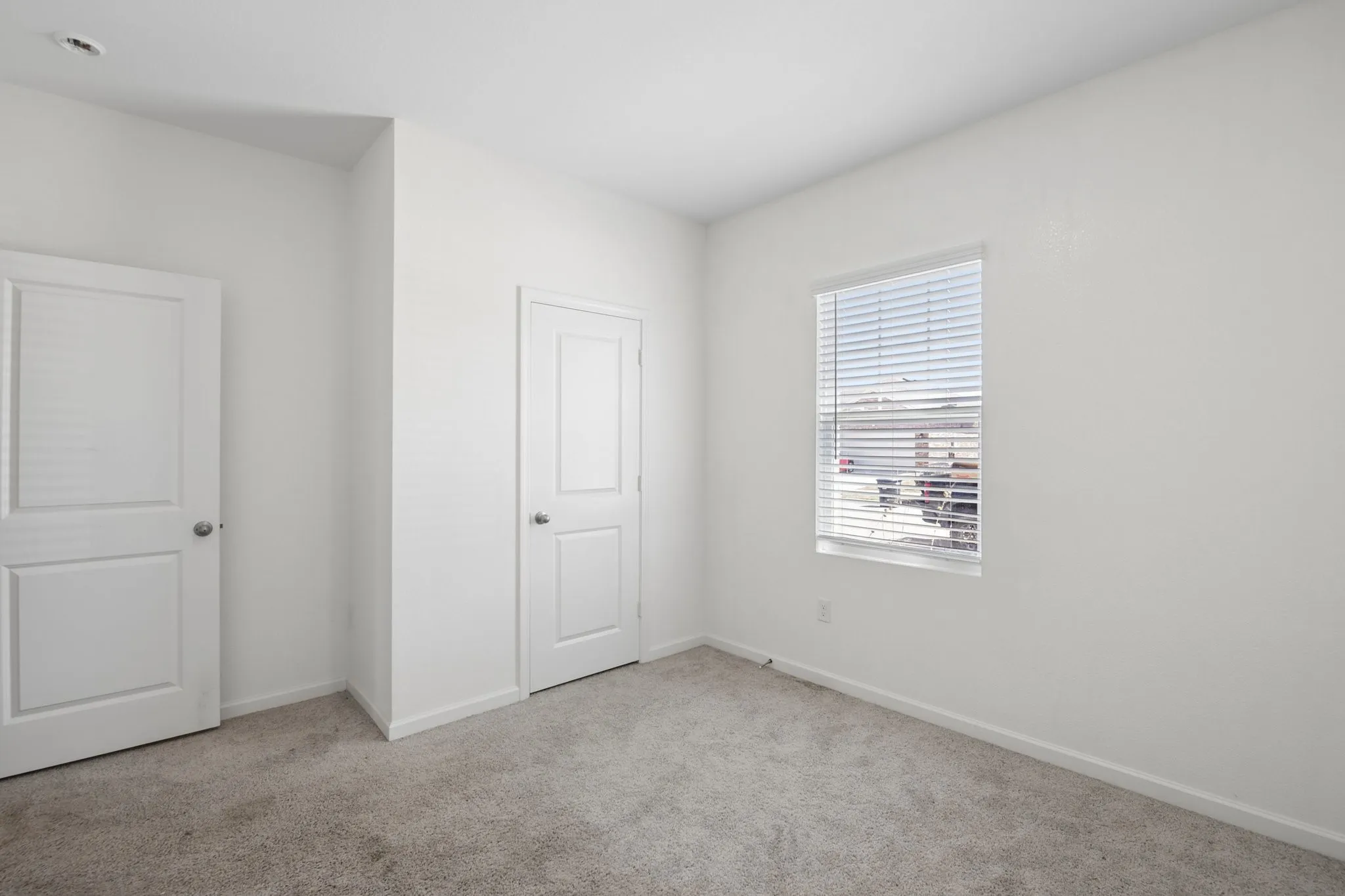 Spacious front room