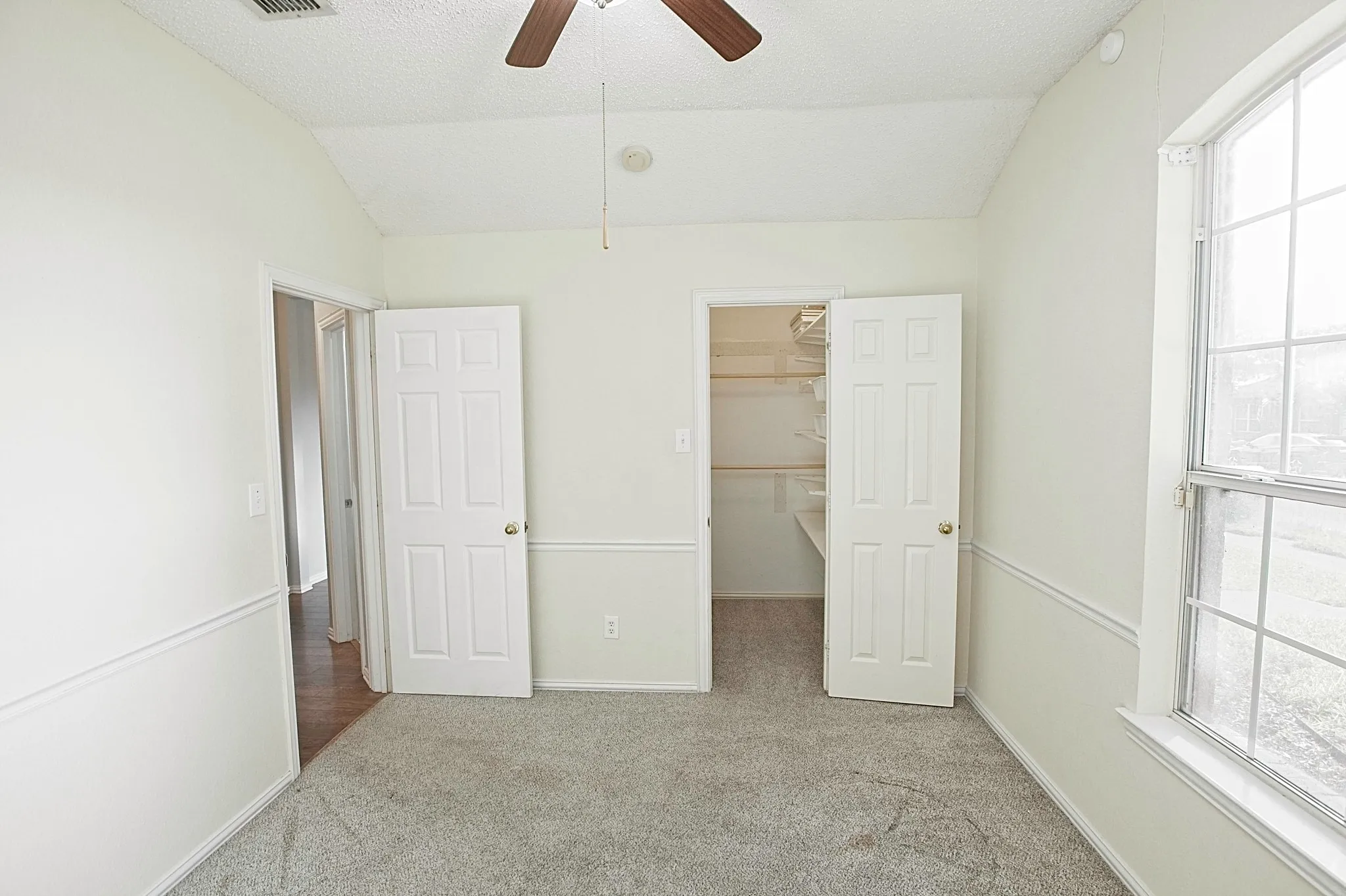 Single Family Residence For Rent in Collin County , 4502 Highlands Drive, Mc Kinney, Texas 75070, 3 Bedroom, 2 Bathroom, 2 Garage spaces, 1,669 Sqft, built in 1996, mls#21361825, Real Estate Agent in Mc Kinney, Homes For Rent in Collin county, Homes For Rent in Mc Kinney, Realtor in Mc Kinney Texas, Real Estate Brokerage Independent Realty Texas, Luminita Cordes Realtor