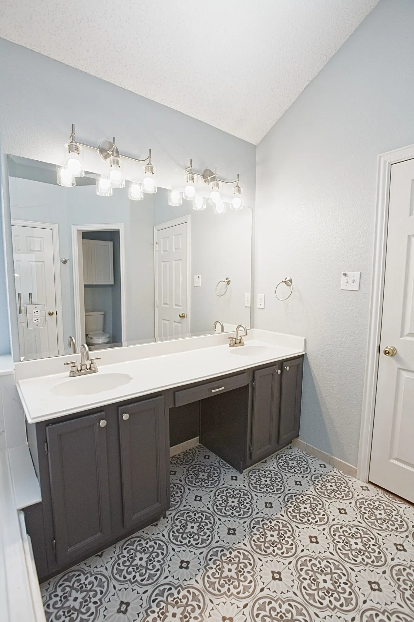 Single Family Residence For Rent in Collin County , 4502 Highlands Drive, Mc Kinney, Texas 75070, 3 Bedroom, 2 Bathroom, 2 Garage spaces, 1,669 Sqft, built in 1996, mls#21361825, Real Estate Agent in Mc Kinney, Homes For Rent in Collin county, Homes For Rent in Mc Kinney, Realtor in Mc Kinney Texas, Real Estate Brokerage Independent Realty Texas, Luminita Cordes Realtor