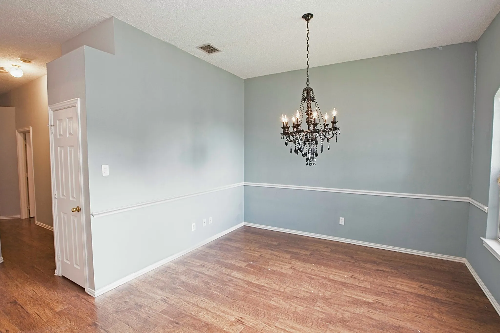 Single Family Residence For Rent in Collin County , 4502 Highlands Drive, Mc Kinney, Texas 75070, 3 Bedroom, 2 Bathroom, 2 Garage spaces, 1,669 Sqft, built in 1996, mls#21361825, Real Estate Agent in Mc Kinney, Homes For Rent in Collin county, Homes For Rent in Mc Kinney, Realtor in Mc Kinney Texas, Real Estate Brokerage Independent Realty Texas, Luminita Cordes Realtor