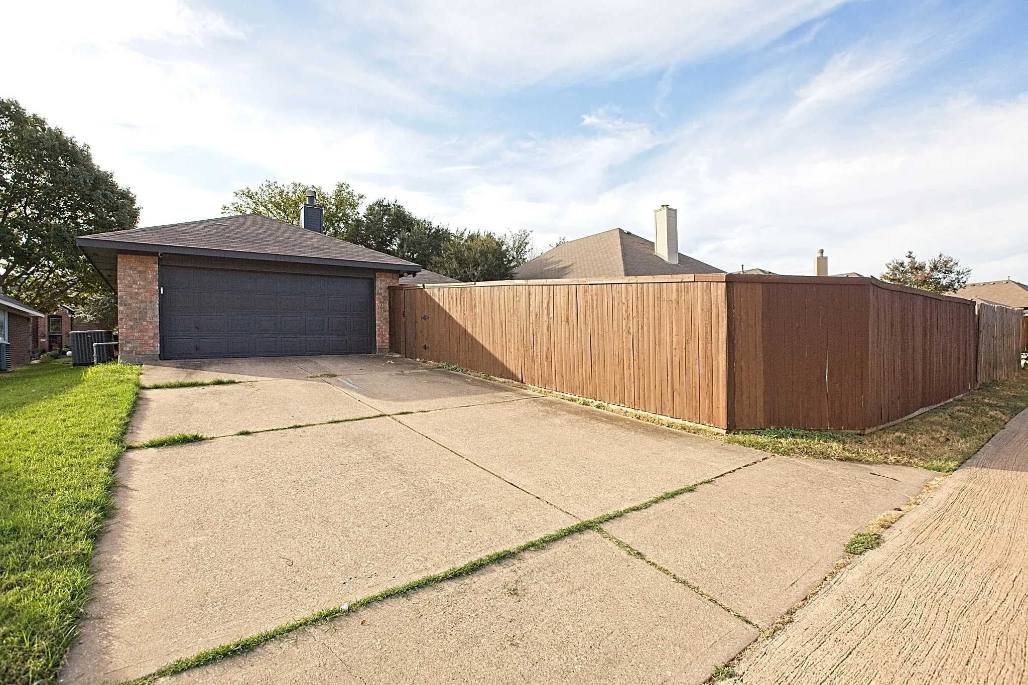 Single Family Residence For Rent in Collin County , 4502 Highlands Drive, Mc Kinney, Texas 75070, 3 Bedroom, 2 Bathroom, 2 Garage spaces, 1,669 Sqft, built in 1996, mls#21361825, Real Estate Agent in Mc Kinney, Homes For Rent in Collin county, Homes For Rent in Mc Kinney, Realtor in Mc Kinney Texas, Real Estate Brokerage Independent Realty Texas, Luminita Cordes Realtor