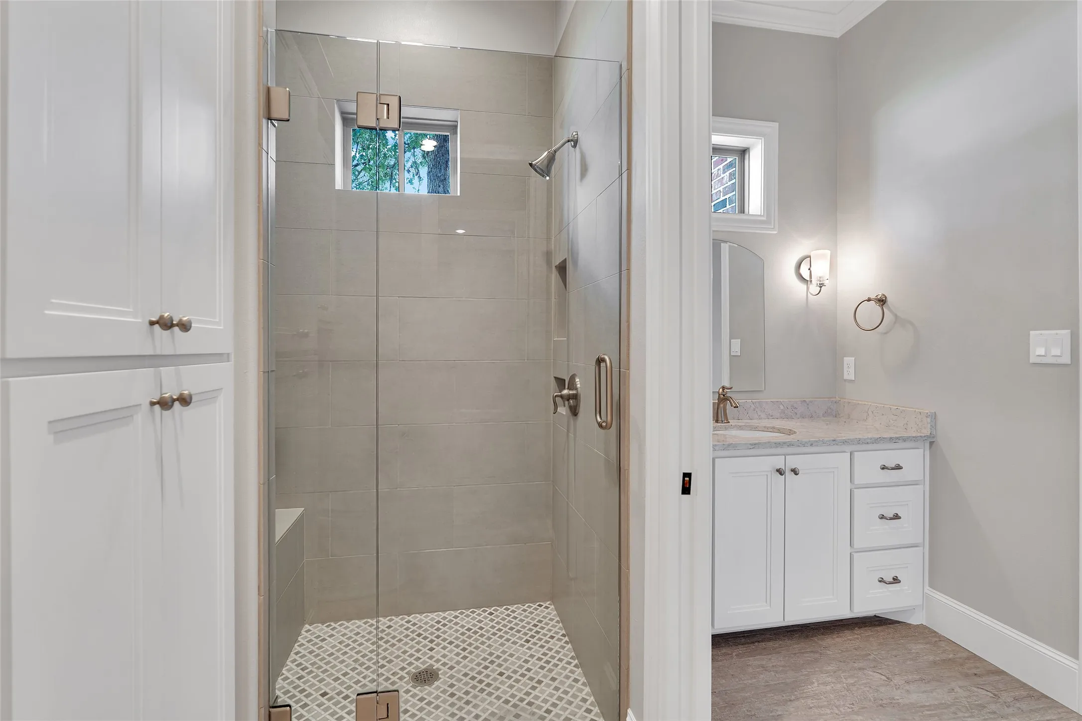 Single Family Residence For Sale in Smith County , 7410 Princedale, Tyler, Texas 75703, 4 Bedroom, 4 Bathroom, 2 Garage spaces, 3,389 Sqft, built in 2016, mls#21361827, Real Estate Agent in Tyler, Homes For Sale in Smith county, Homes For Sale in Tyler, Realtor in Tyler Texas, Real Estate Brokerage Independent Realty Texas, Luminita Cordes Realtor