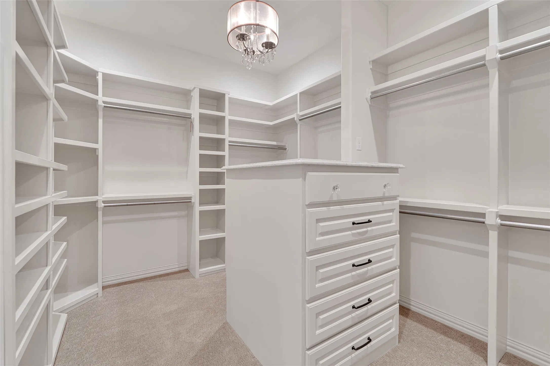Single Family Residence For Sale in Smith County , 7410 Princedale, Tyler, Texas 75703, 4 Bedroom, 4 Bathroom, 2 Garage spaces, 3,389 Sqft, built in 2016, mls#21361827, Real Estate Agent in Tyler, Homes For Sale in Smith county, Homes For Sale in Tyler, Realtor in Tyler Texas, Real Estate Brokerage Independent Realty Texas, Luminita Cordes Realtor