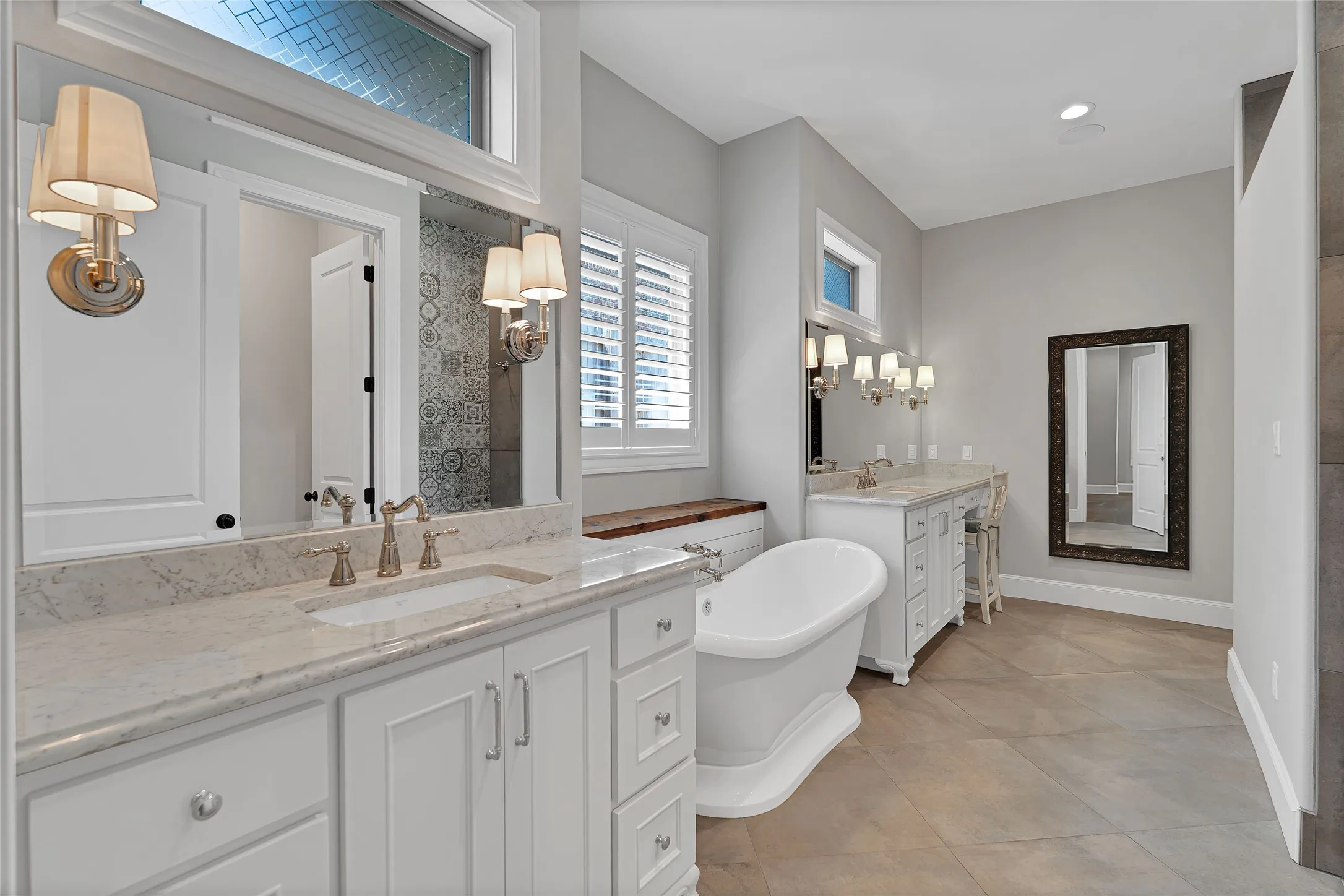 Single Family Residence For Sale in Smith County , 7410 Princedale, Tyler, Texas 75703, 4 Bedroom, 4 Bathroom, 2 Garage spaces, 3,389 Sqft, built in 2016, mls#21361827, Real Estate Agent in Tyler, Homes For Sale in Smith county, Homes For Sale in Tyler, Realtor in Tyler Texas, Real Estate Brokerage Independent Realty Texas, Luminita Cordes Realtor
