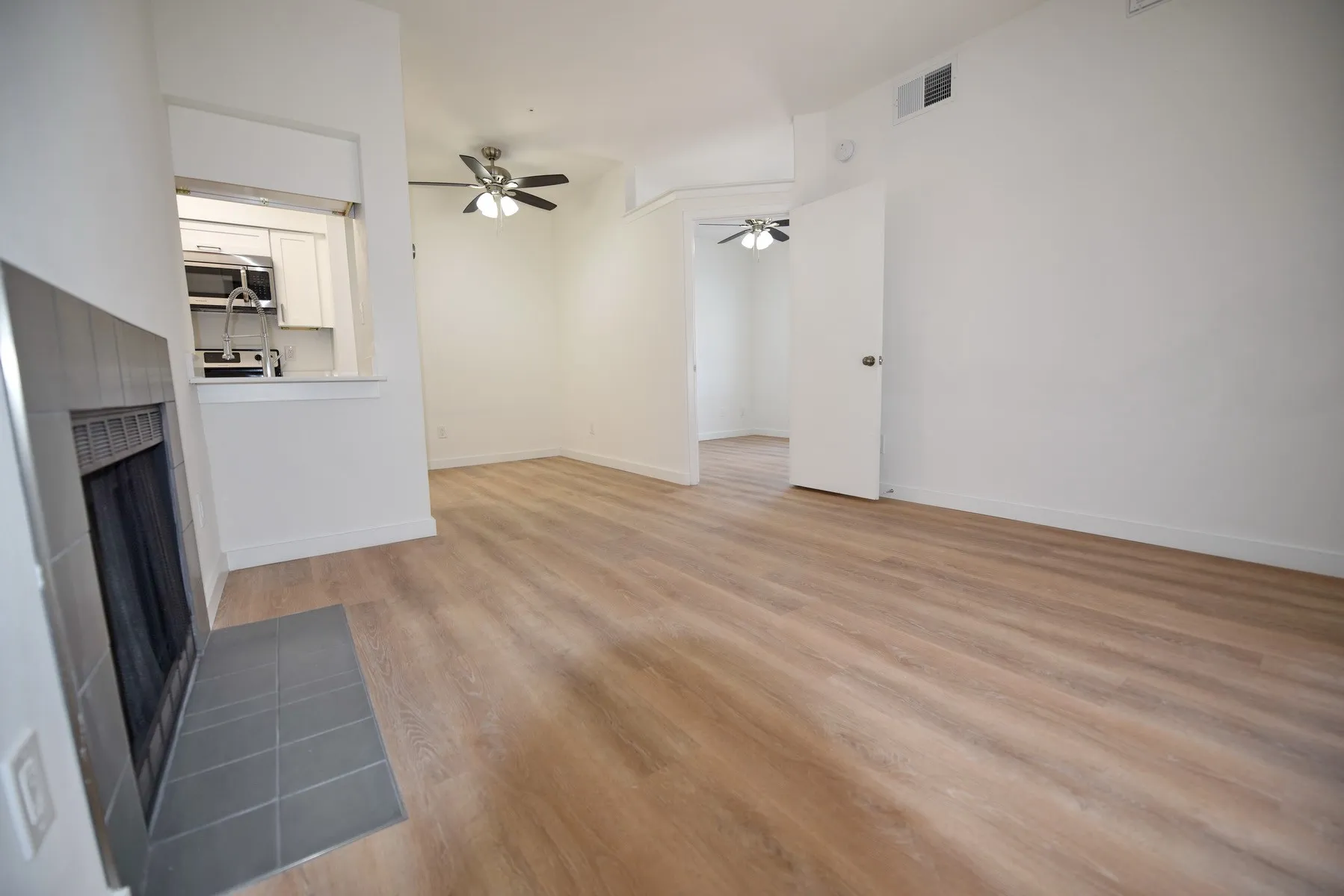 Condominium For Rent in Dallas County , 3701 Cedarplaza Lane 111, Dallas, Texas 75209, 1 Bedroom, 1 Bathroom, Garage spaces, 504 Sqft, built in 1986, mls#21361831, Real Estate Agent in Dallas, Homes For Rent in Dallas county, Homes For Rent in Dallas, Realtor in Dallas Texas, Real Estate Brokerage Independent Realty Texas, Luminita Cordes Realtor