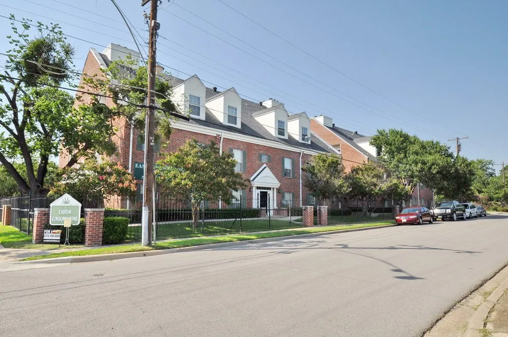 Condominium For Rent in Dallas County , 3701 Cedarplaza Lane 111, Dallas, Texas 75209, 1 Bedroom, 1 Bathroom, Garage spaces, 504 Sqft, built in 1986, mls#21361831, Real Estate Agent in Dallas, Homes For Rent in Dallas county, Homes For Rent in Dallas, Realtor in Dallas Texas, Real Estate Brokerage Independent Realty Texas, Luminita Cordes Realtor