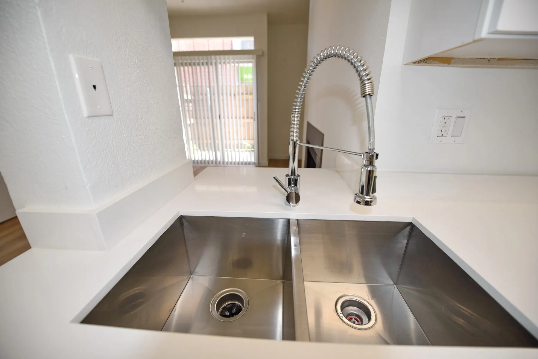 Condominium For Rent in Dallas County , 3701 Cedarplaza Lane 111, Dallas, Texas 75209, 1 Bedroom, 1 Bathroom, Garage spaces, 504 Sqft, built in 1986, mls#21361831, Real Estate Agent in Dallas, Homes For Rent in Dallas county, Homes For Rent in Dallas, Realtor in Dallas Texas, Real Estate Brokerage Independent Realty Texas, Luminita Cordes Realtor
