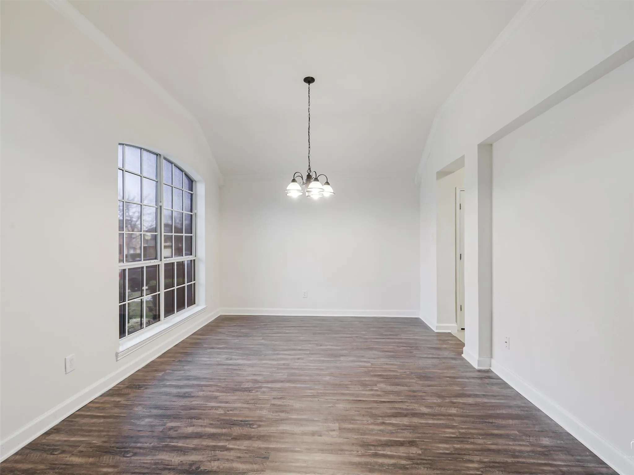Single Family Residence For Sale in Tarrant County , 704 Darlington Trail, Fort Worth, Texas 76131, 3 Bedroom, 2 Bathroom, 2 Garage spaces, 1,875 Sqft, built in 2004, Price $325,000, mls#21361835, Real Estate Agent in Fort Worth, Homes For Sale in Tarrant county, Homes For Sale in Fort Worth, Realtor in Fort Worth Texas, Real Estate Brokerage Independent Realty Texas, Luminita Cordes Realtor