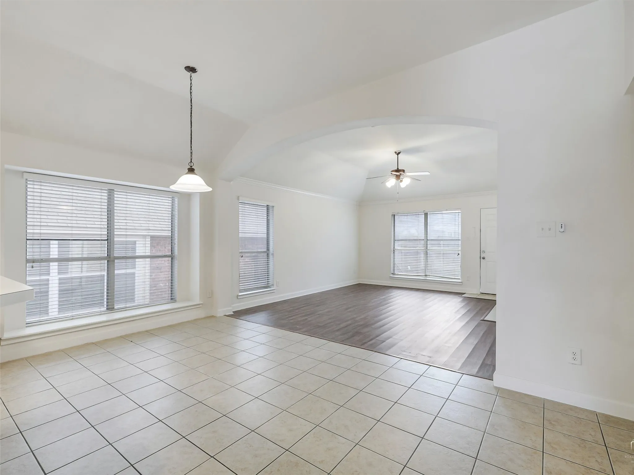 Single Family Residence For Sale in Tarrant County , 704 Darlington Trail, Fort Worth, Texas 76131, 3 Bedroom, 2 Bathroom, 2 Garage spaces, 1,875 Sqft, built in 2004, Price $325,000, mls#21361835, Real Estate Agent in Fort Worth, Homes For Sale in Tarrant county, Homes For Sale in Fort Worth, Realtor in Fort Worth Texas, Real Estate Brokerage Independent Realty Texas, Luminita Cordes Realtor