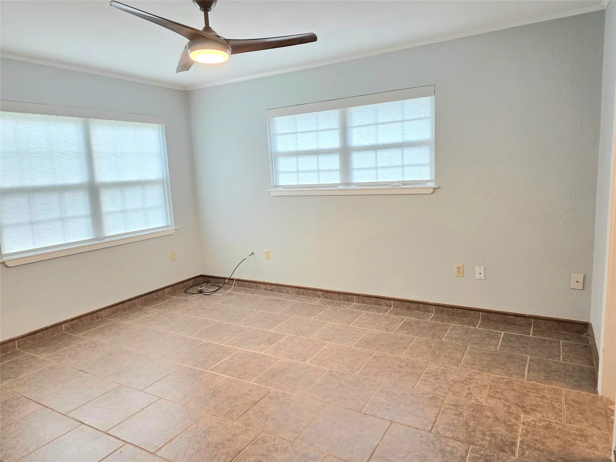 Single Family Residence For Sale in Henderson County , 131 Ocean Drive, Gun Barrel City, Texas 75156, 2 Bedroom, 3 Bathroom, 1 Garage spaces, 1,356 Sqft, built in 1970, Price $289,000, mls#21361836, Real Estate Agent in Gun Barrel City, Homes For Sale in Henderson county, Homes For Sale in Gun Barrel City, Realtor in Gun Barrel City Texas, Real Estate Brokerage Independent Realty Texas, Luminita Cordes Realtor