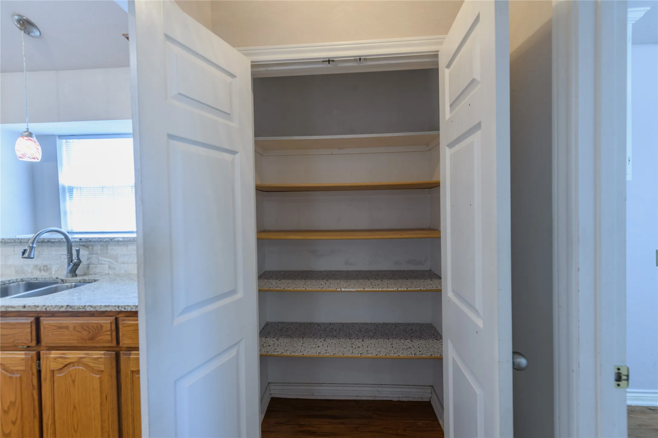 Single Family Residence For Rent in Tarrant County , 3120 Steve Drive, Hurst, Texas 76054, 3 Bedroom, 2 Bathroom, 2 Garage spaces, 2,097 Sqft, built in 1993, mls#21361796, Real Estate Agent in Hurst, Homes For Rent in Tarrant county, Homes For Rent in Hurst, Realtor in Hurst Texas, Real Estate Brokerage Independent Realty Texas, Luminita Cordes Realtor