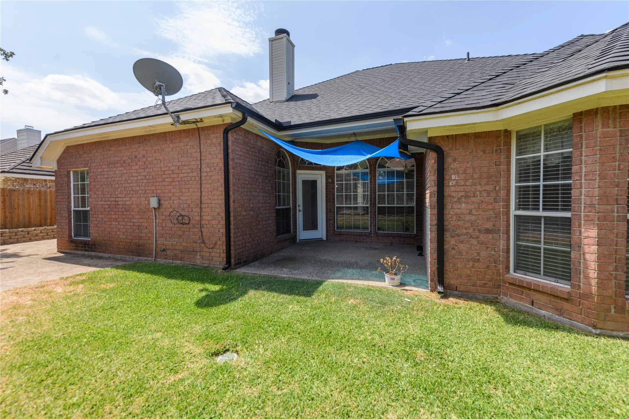 Single Family Residence For Rent in Tarrant County , 3120 Steve Drive, Hurst, Texas 76054, 3 Bedroom, 2 Bathroom, 2 Garage spaces, 2,097 Sqft, built in 1993, mls#21361796, Real Estate Agent in Hurst, Homes For Rent in Tarrant county, Homes For Rent in Hurst, Realtor in Hurst Texas, Real Estate Brokerage Independent Realty Texas, Luminita Cordes Realtor