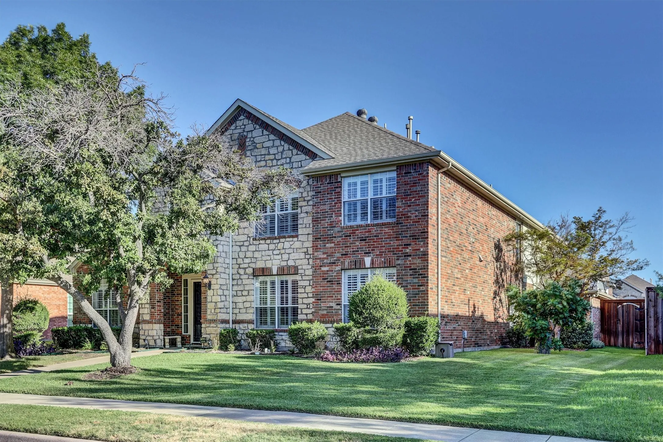 Single Family Residence For Rent in Collin County , 4017 Saltburn Drive, Plano, Texas 75093, 5 Bedroom, 5 Bathroom, 3 Garage spaces, 3,871 Sqft, built in 1997, mls#21361419, Real Estate Agent in Plano, Homes For Rent in Collin county, Homes For Rent in Plano, Realtor in Plano Texas, Real Estate Brokerage Independent Realty Texas, Luminita Cordes Realtor