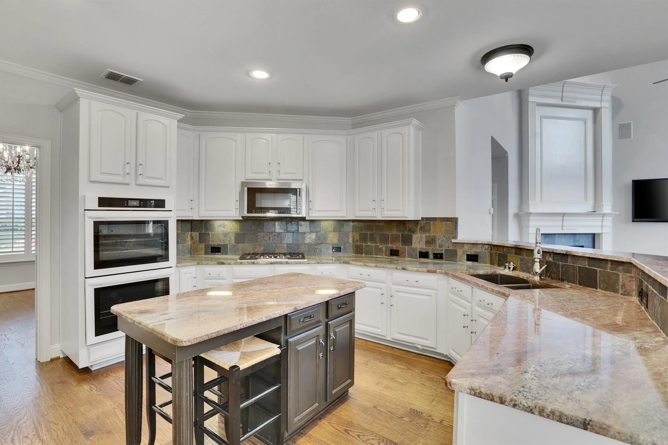Single Family Residence For Rent in Collin County , 4017 Saltburn Drive, Plano, Texas 75093, 5 Bedroom, 5 Bathroom, 3 Garage spaces, 3,871 Sqft, built in 1997, mls#21361419, Real Estate Agent in Plano, Homes For Rent in Collin county, Homes For Rent in Plano, Realtor in Plano Texas, Real Estate Brokerage Independent Realty Texas, Luminita Cordes Realtor