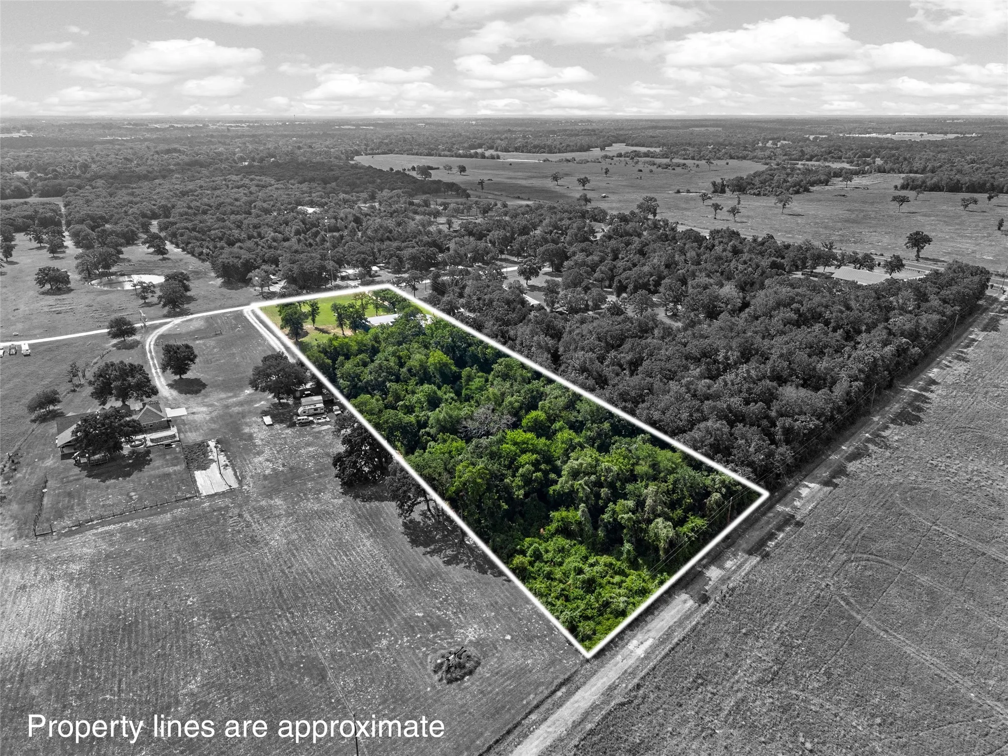 Single Family Residence For Sale in Freestone County , 145 Private Road 944, Fairfield, Texas 75840, 3 Bedroom, 2 Bathroom, Garage spaces, 1,500 Sqft, built in 2024, mls#21358139, Real Estate Agent in Fairfield, Homes For Sale in Freestone county, Homes For Sale in Fairfield, Realtor in Fairfield Texas, Real Estate Brokerage Independent Realty Texas, Luminita Cordes Realtor