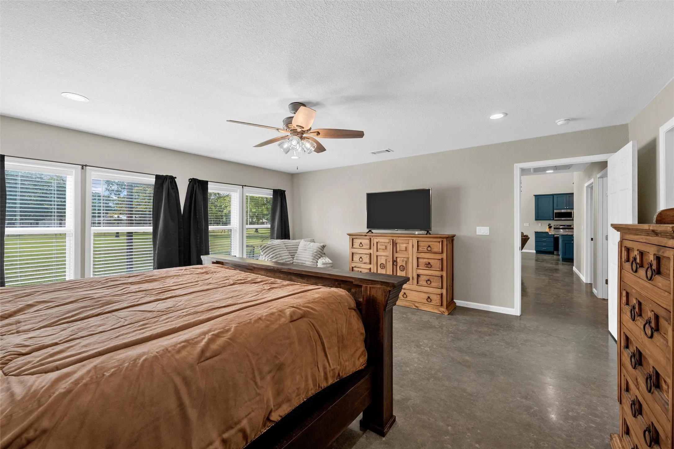 Single Family Residence For Sale in Freestone County , 145 Private Road 944, Fairfield, Texas 75840, 3 Bedroom, 2 Bathroom, Garage spaces, 1,500 Sqft, built in 2024, mls#21358139, Real Estate Agent in Fairfield, Homes For Sale in Freestone county, Homes For Sale in Fairfield, Realtor in Fairfield Texas, Real Estate Brokerage Independent Realty Texas, Luminita Cordes Realtor