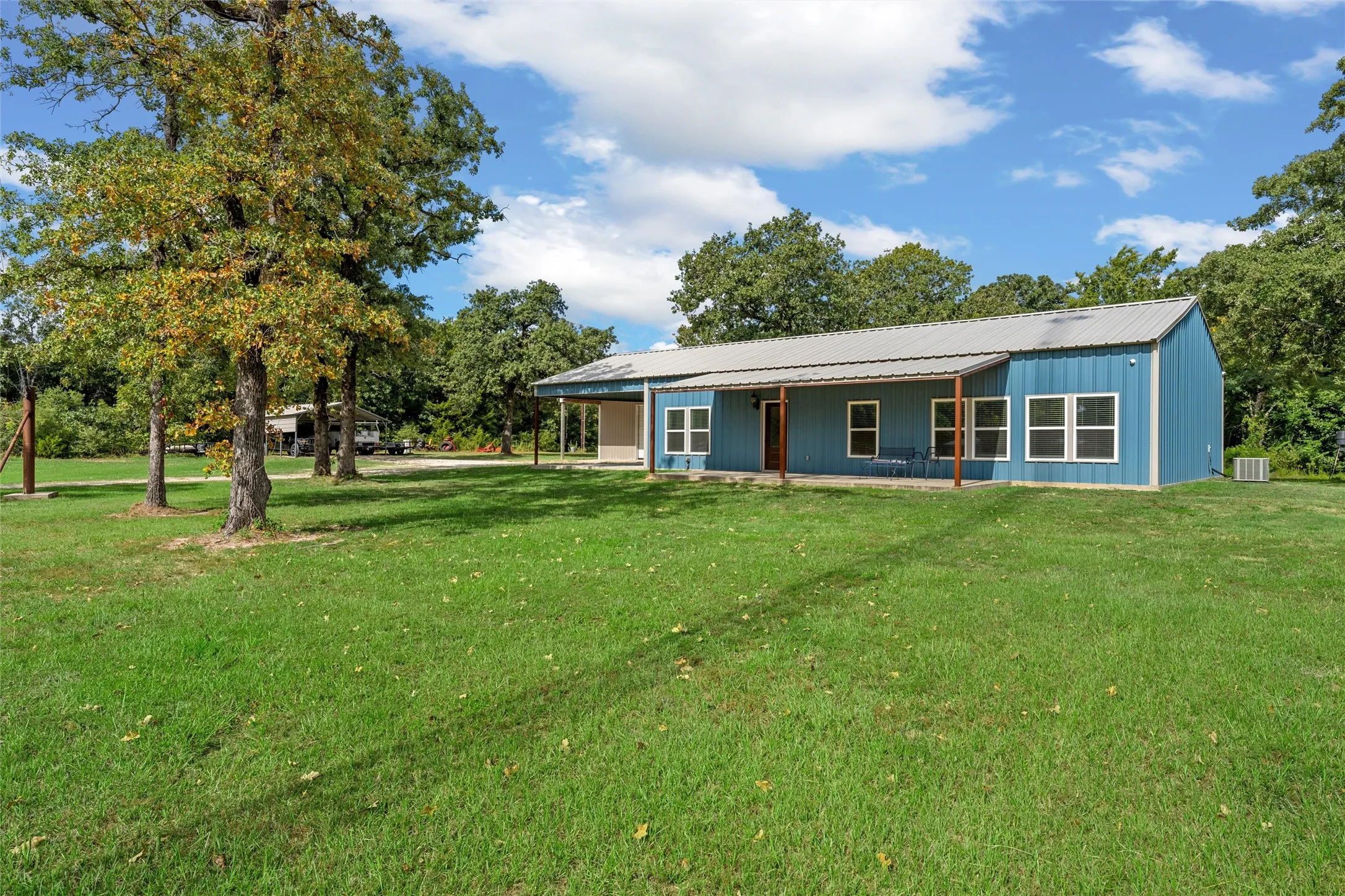 Single Family Residence For Sale in Freestone County , 145 Private Road 944, Fairfield, Texas 75840, 3 Bedroom, 2 Bathroom, Garage spaces, 1,500 Sqft, built in 2024, mls#21358139, Real Estate Agent in Fairfield, Homes For Sale in Freestone county, Homes For Sale in Fairfield, Realtor in Fairfield Texas, Real Estate Brokerage Independent Realty Texas, Luminita Cordes Realtor
