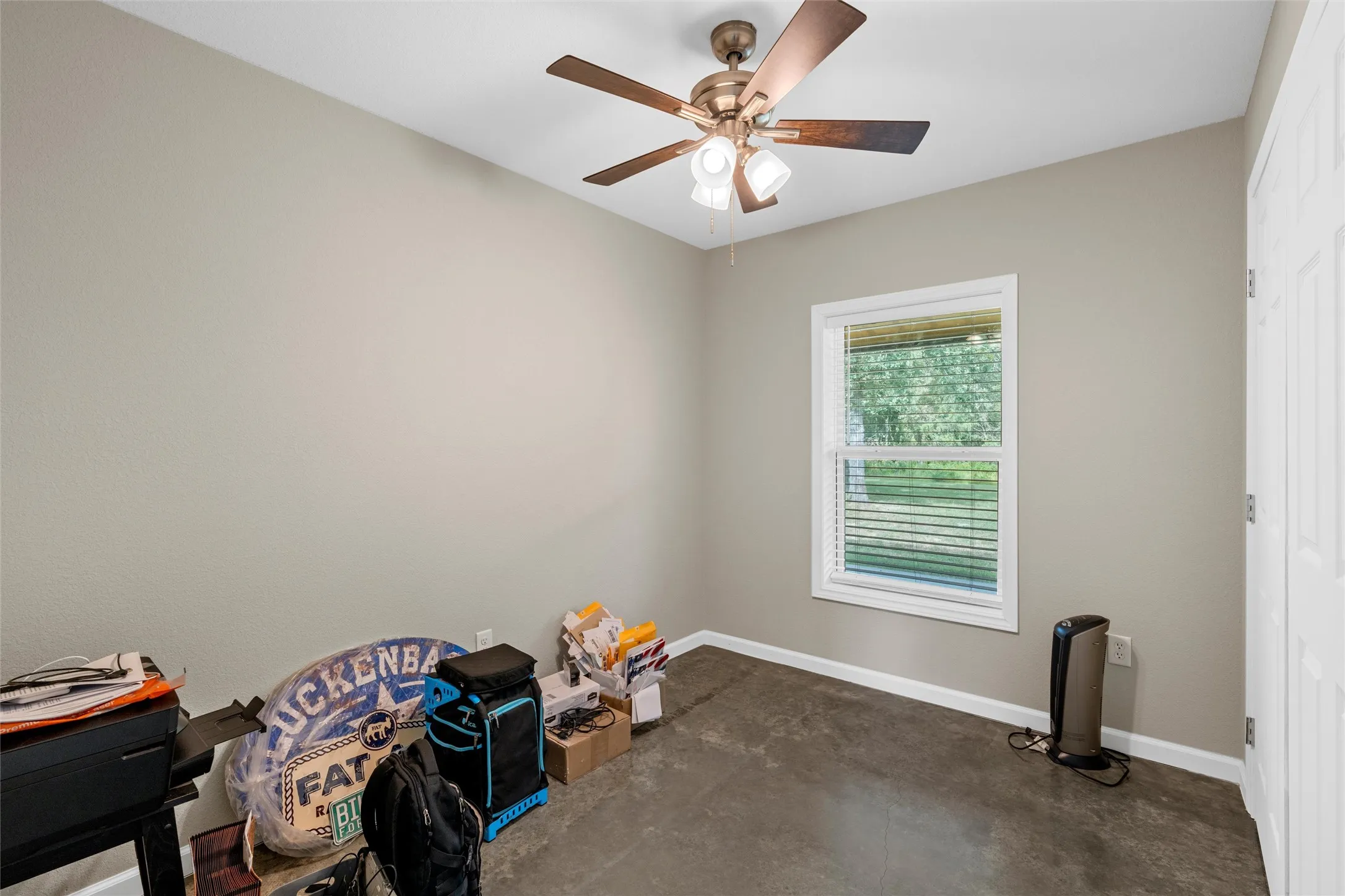 Single Family Residence For Sale in Freestone County , 145 Private Road 944, Fairfield, Texas 75840, 3 Bedroom, 2 Bathroom, Garage spaces, 1,500 Sqft, built in 2024, mls#21358139, Real Estate Agent in Fairfield, Homes For Sale in Freestone county, Homes For Sale in Fairfield, Realtor in Fairfield Texas, Real Estate Brokerage Independent Realty Texas, Luminita Cordes Realtor