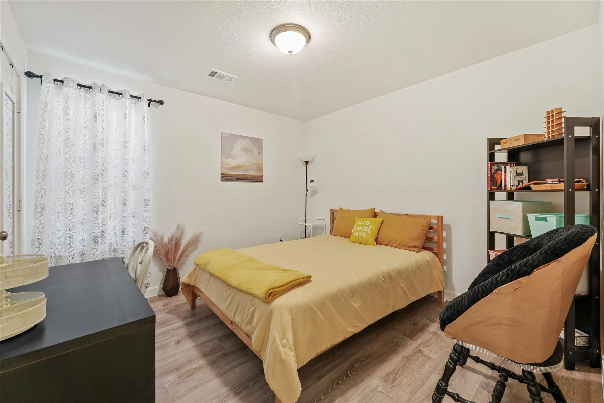 Single Family Residence For Rent in Dallas County , 1206 Claude Street, Dallas, Texas 75203, 3 Bedroom, 2 Bathroom, 1 Garage spaces, 1,262 Sqft, built in 2024, mls#21356008, Real Estate Agent in Dallas, Homes For Rent in Dallas county, Homes For Rent in Dallas, Realtor in Dallas Texas, Real Estate Brokerage Independent Realty Texas, Luminita Cordes Realtor